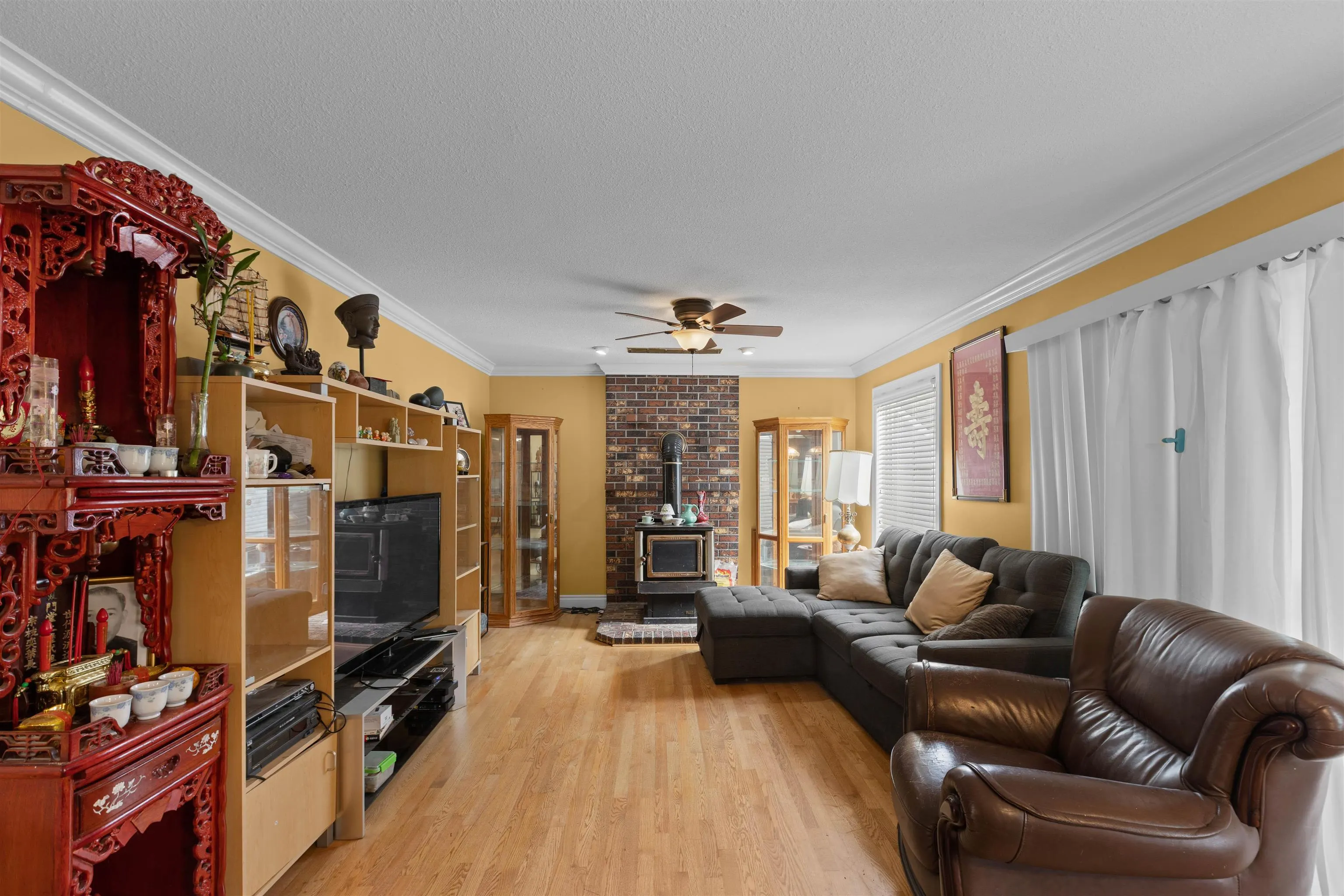 3504 Creston Drive