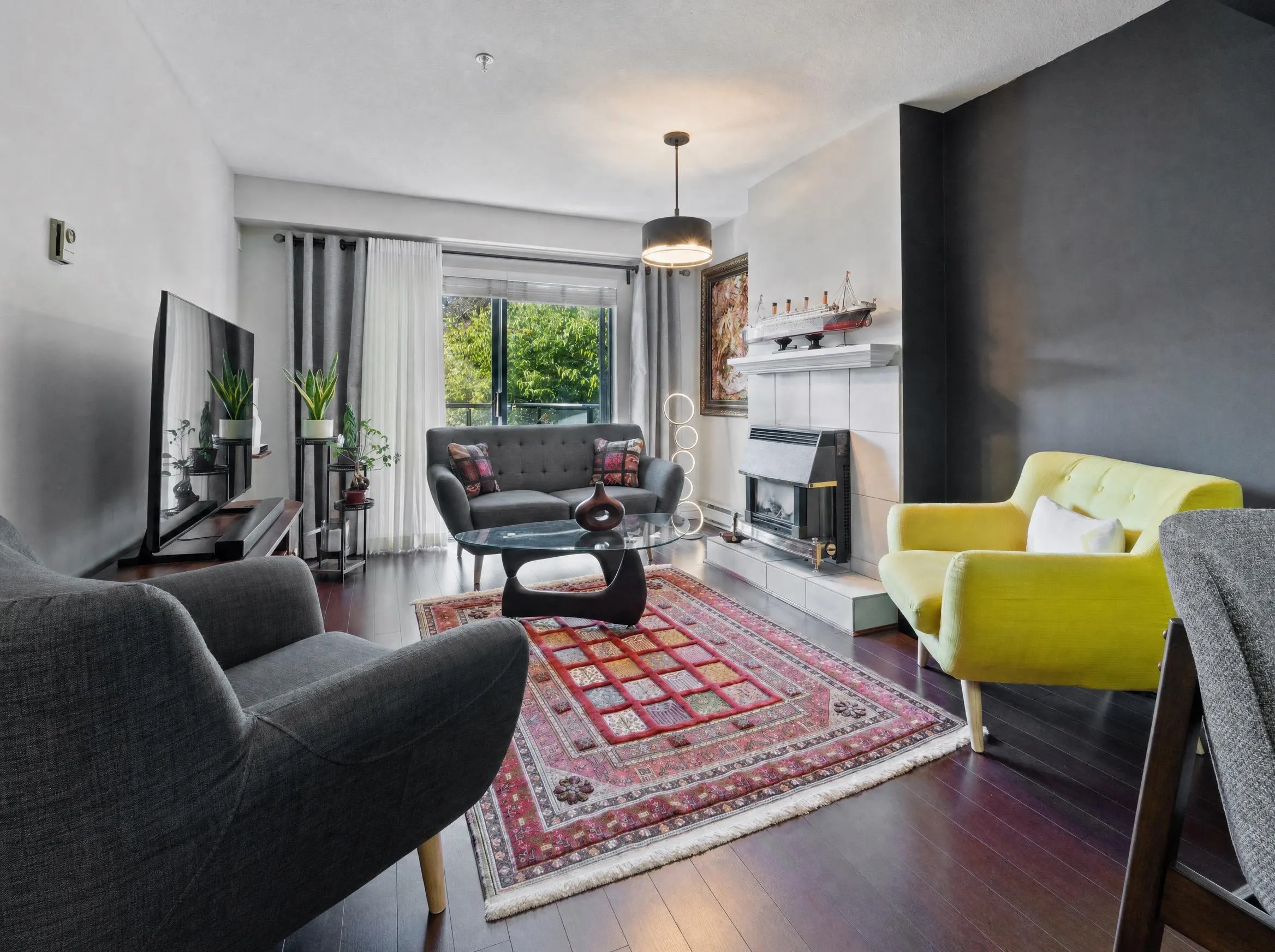 988 W 16th Avenue #203