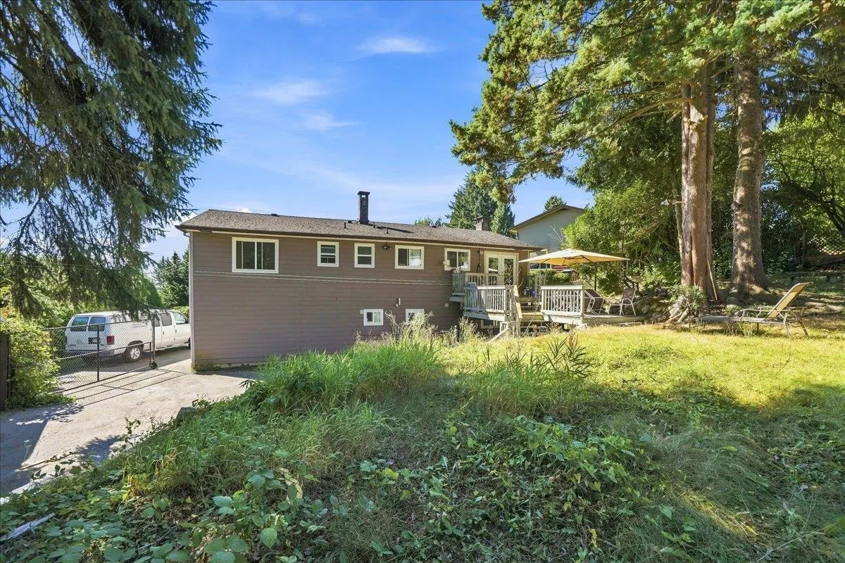 1617 Stella Place