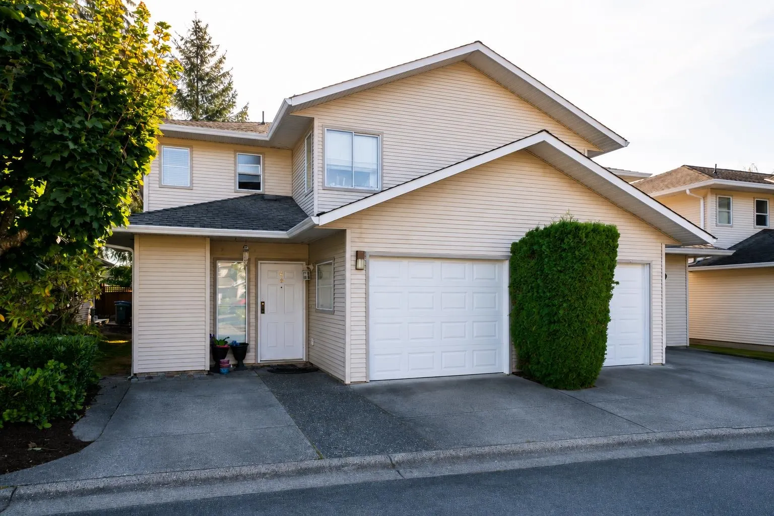 16016 82 Avenue #49