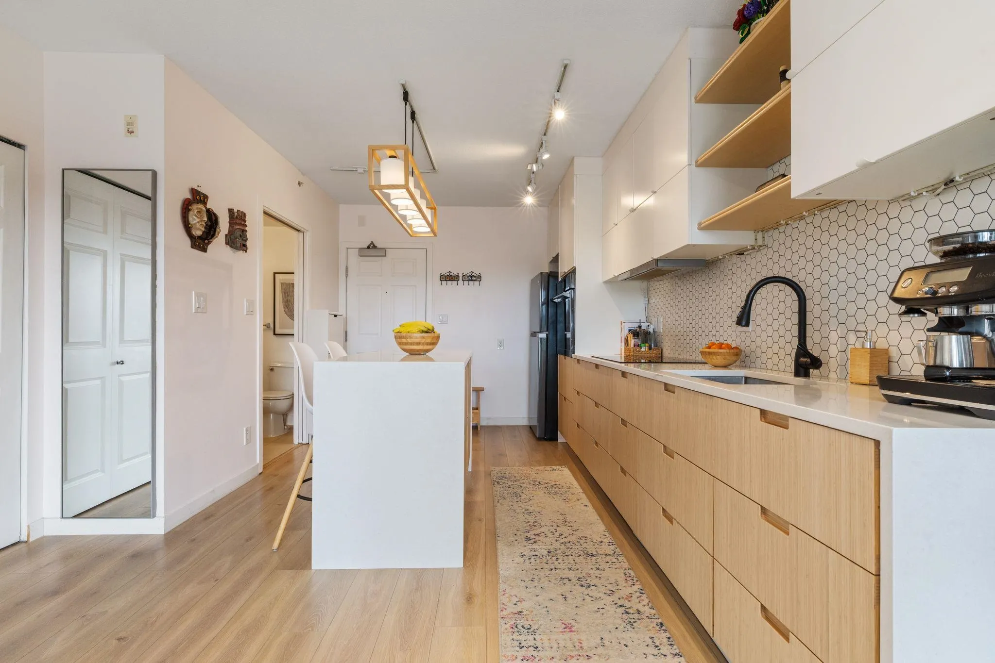 702 E King Edward Avenue #PH10