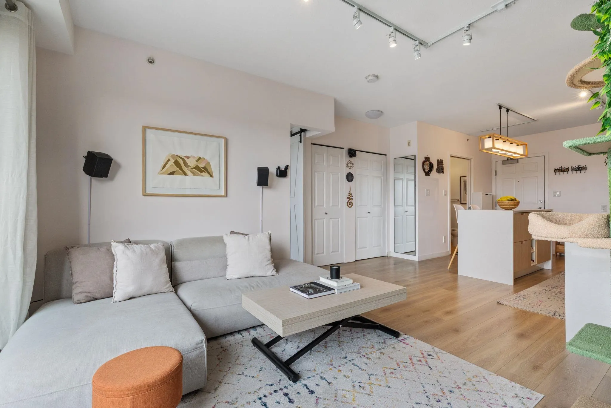 702 E King Edward Avenue #PH10