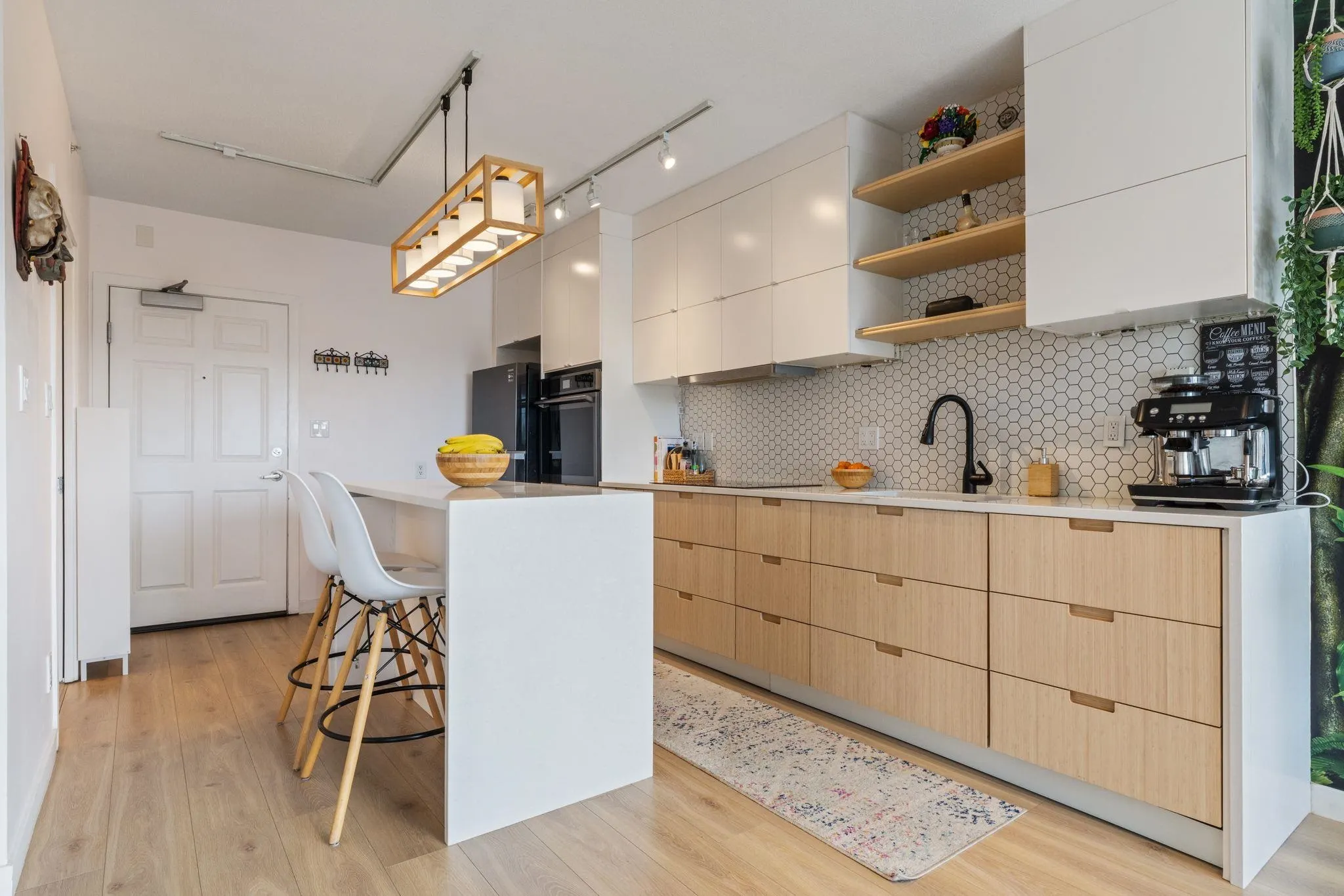 702 E King Edward Avenue #PH10