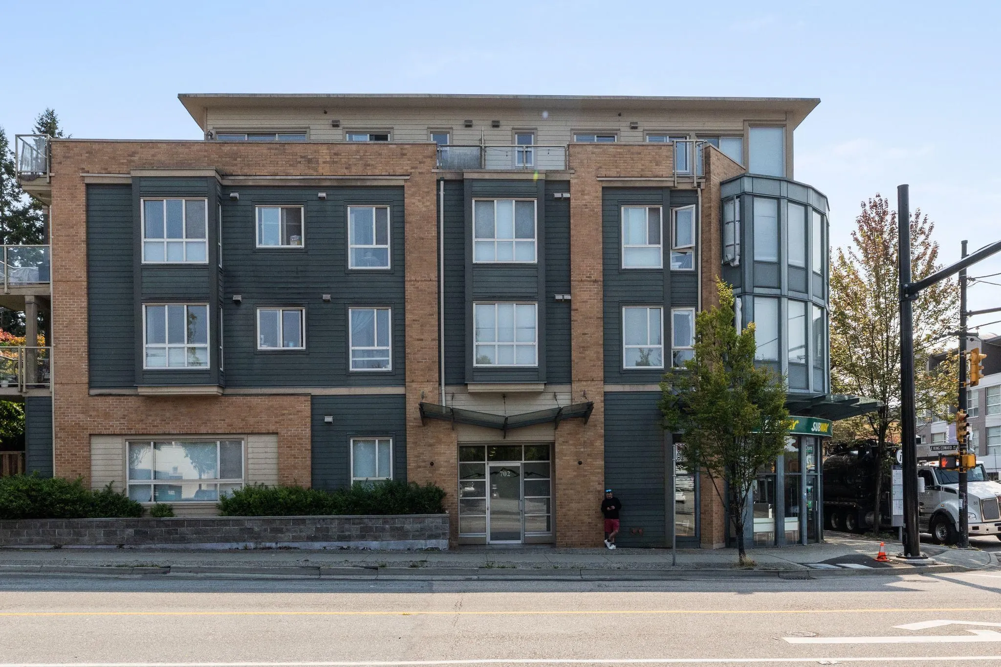 702 E King Edward Avenue #PH10