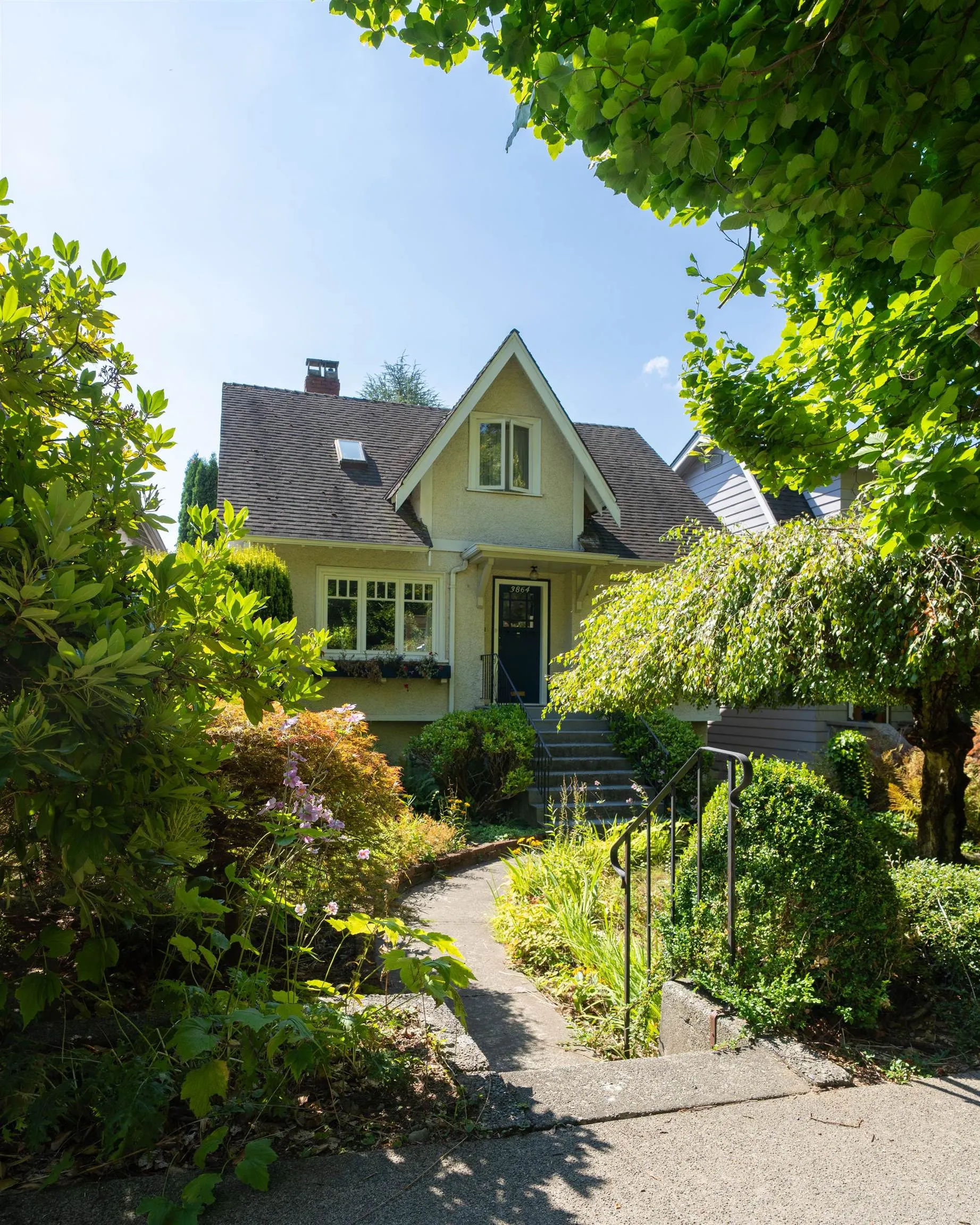 3864 W 29th Avenue