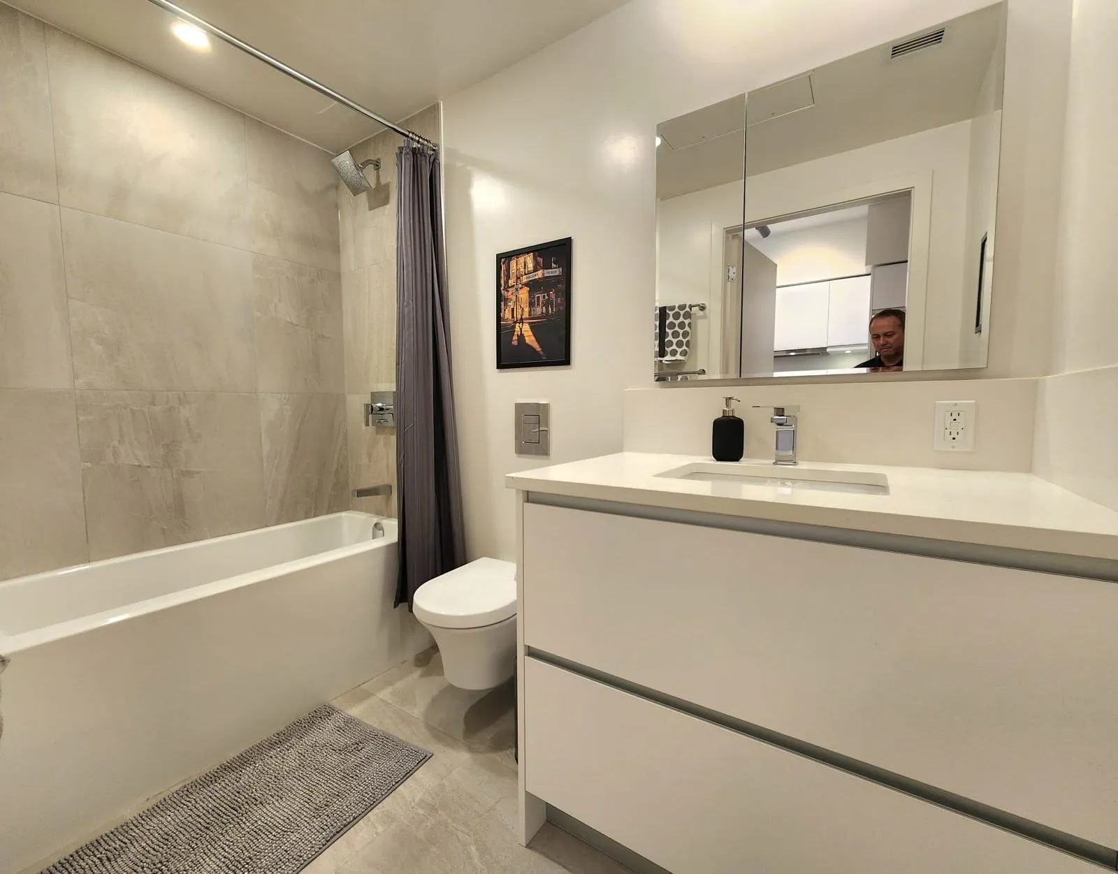 180 E 2nd Avenue #909