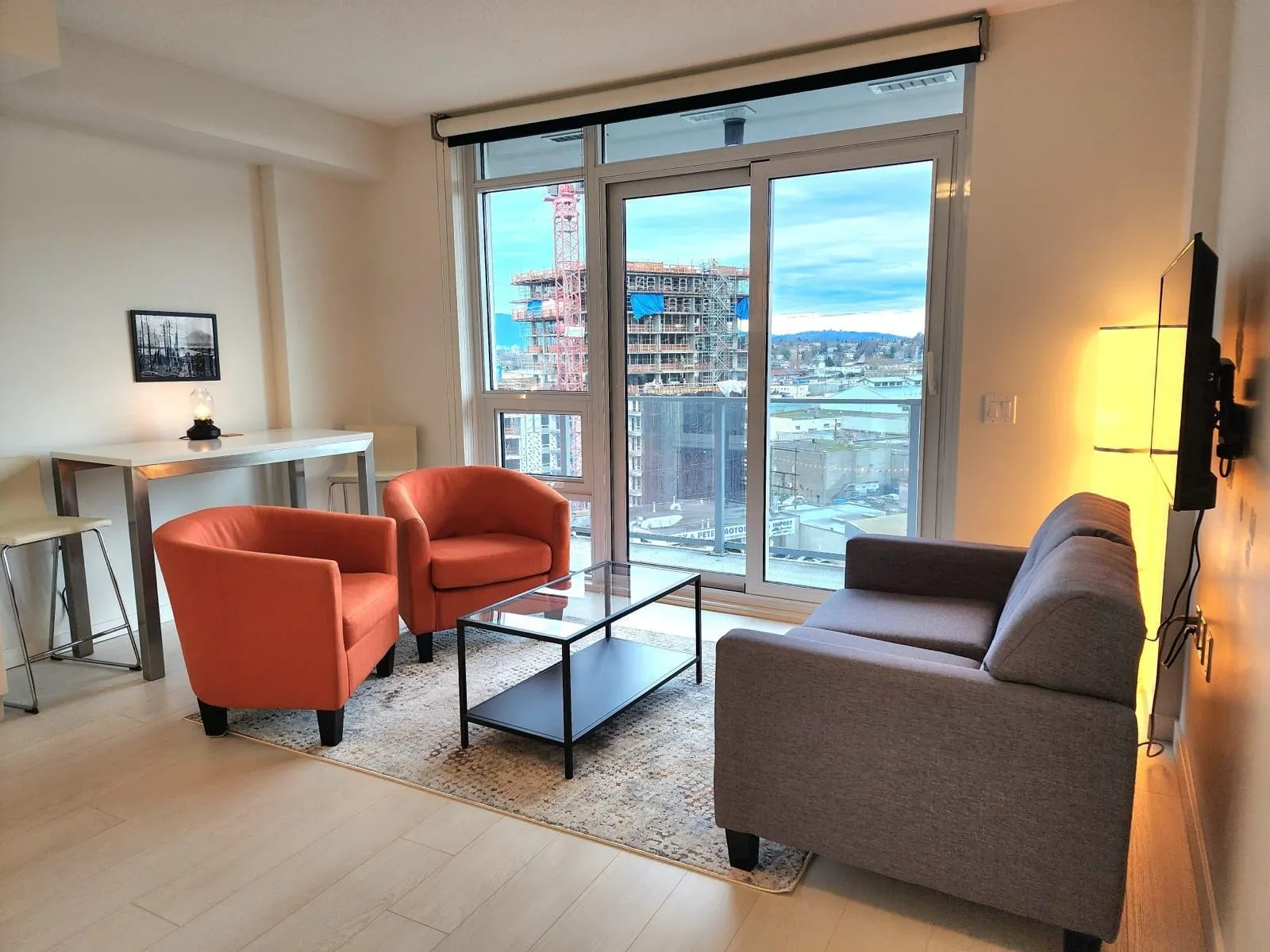 180 E 2nd Avenue #909