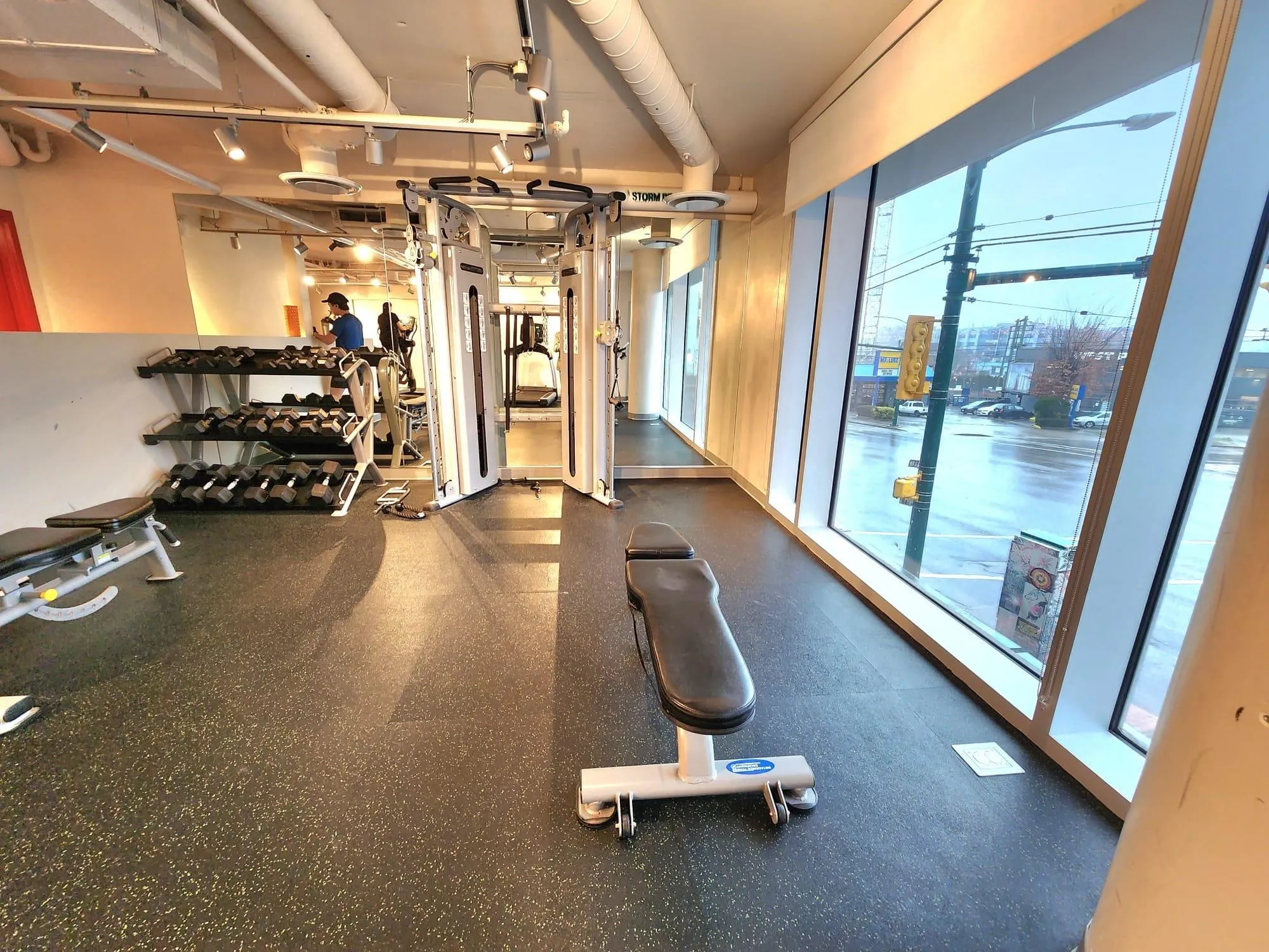 180 E 2nd Avenue #909