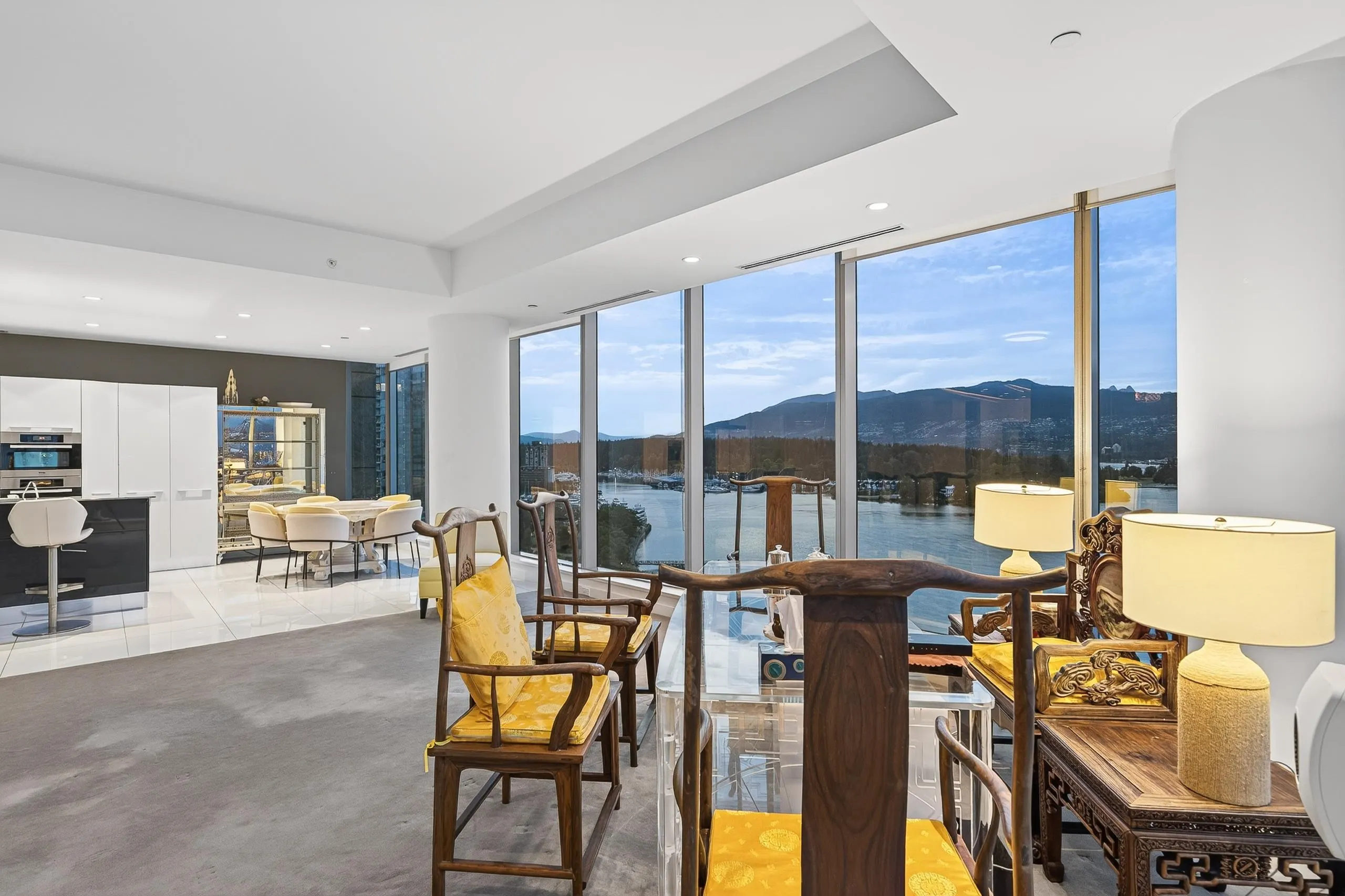 277 Thurlow Street #1102