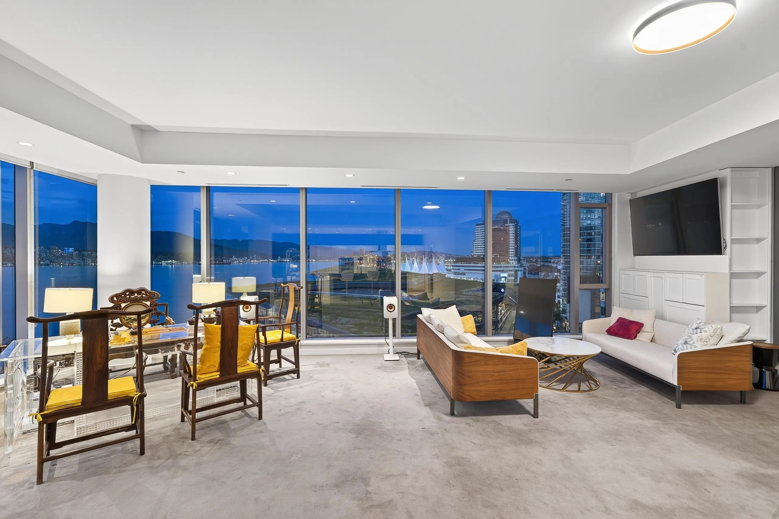 277 Thurlow Street #1102