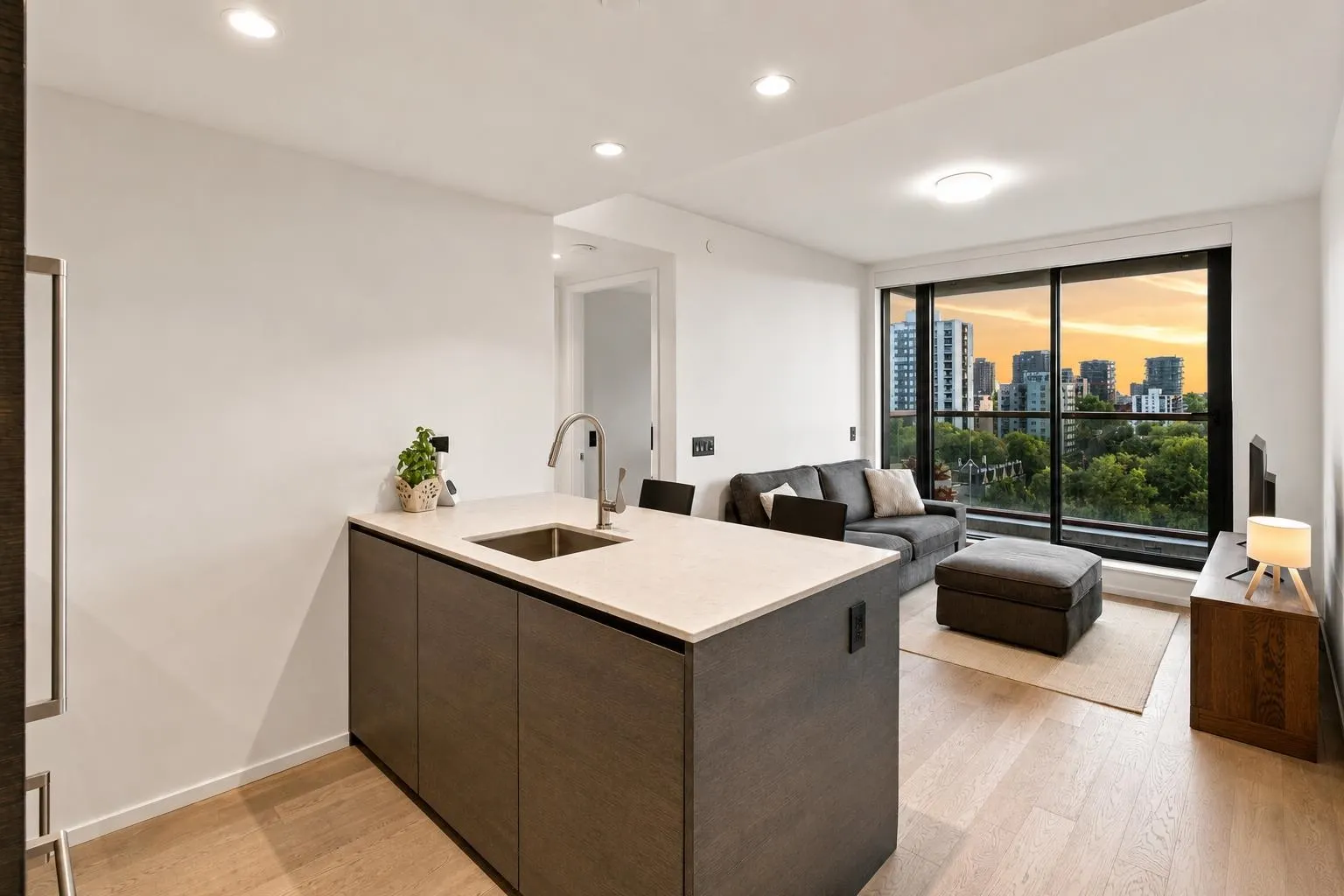 1408 Robson Street #1301