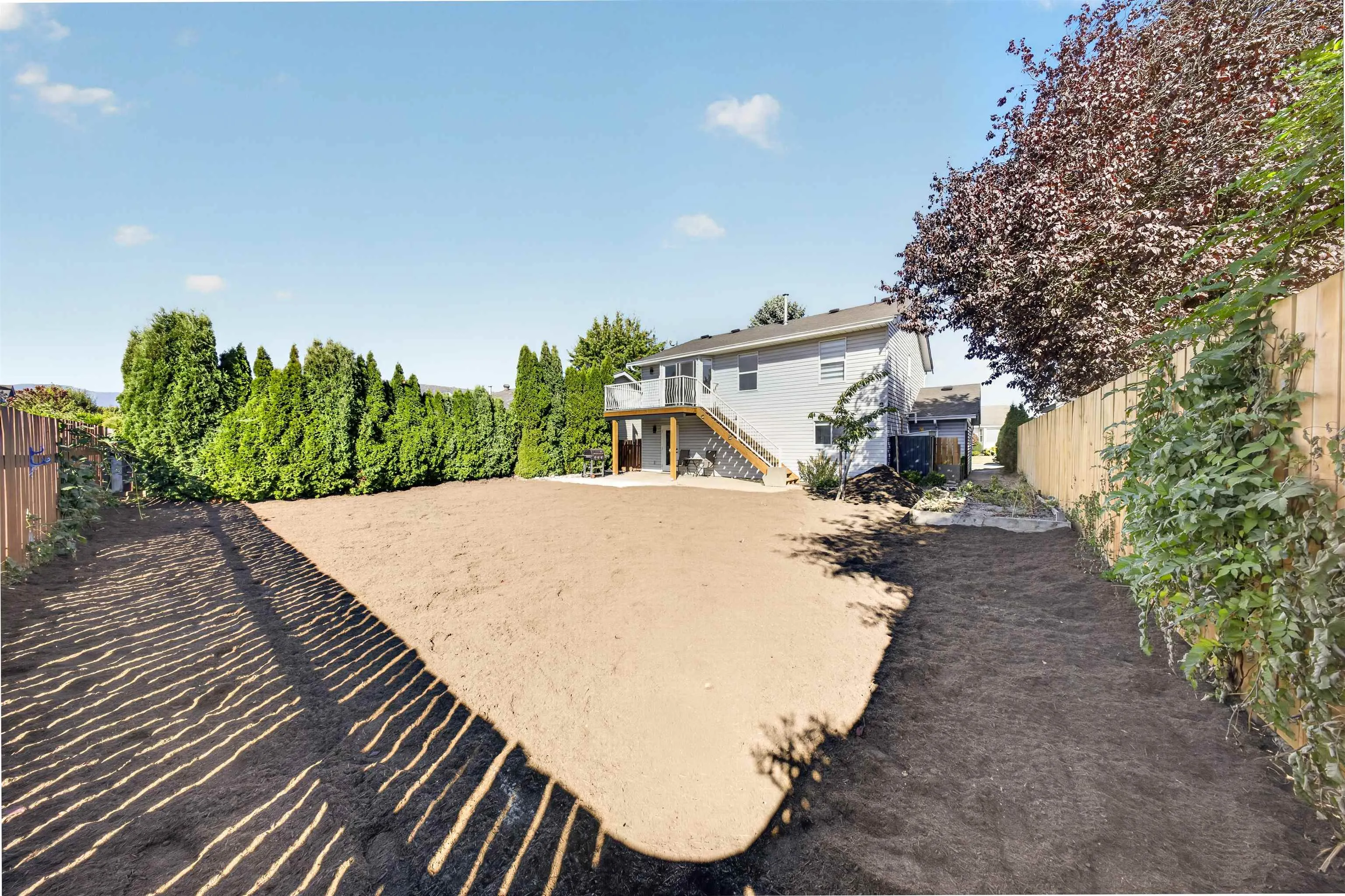 45170 Bluejay Avenue