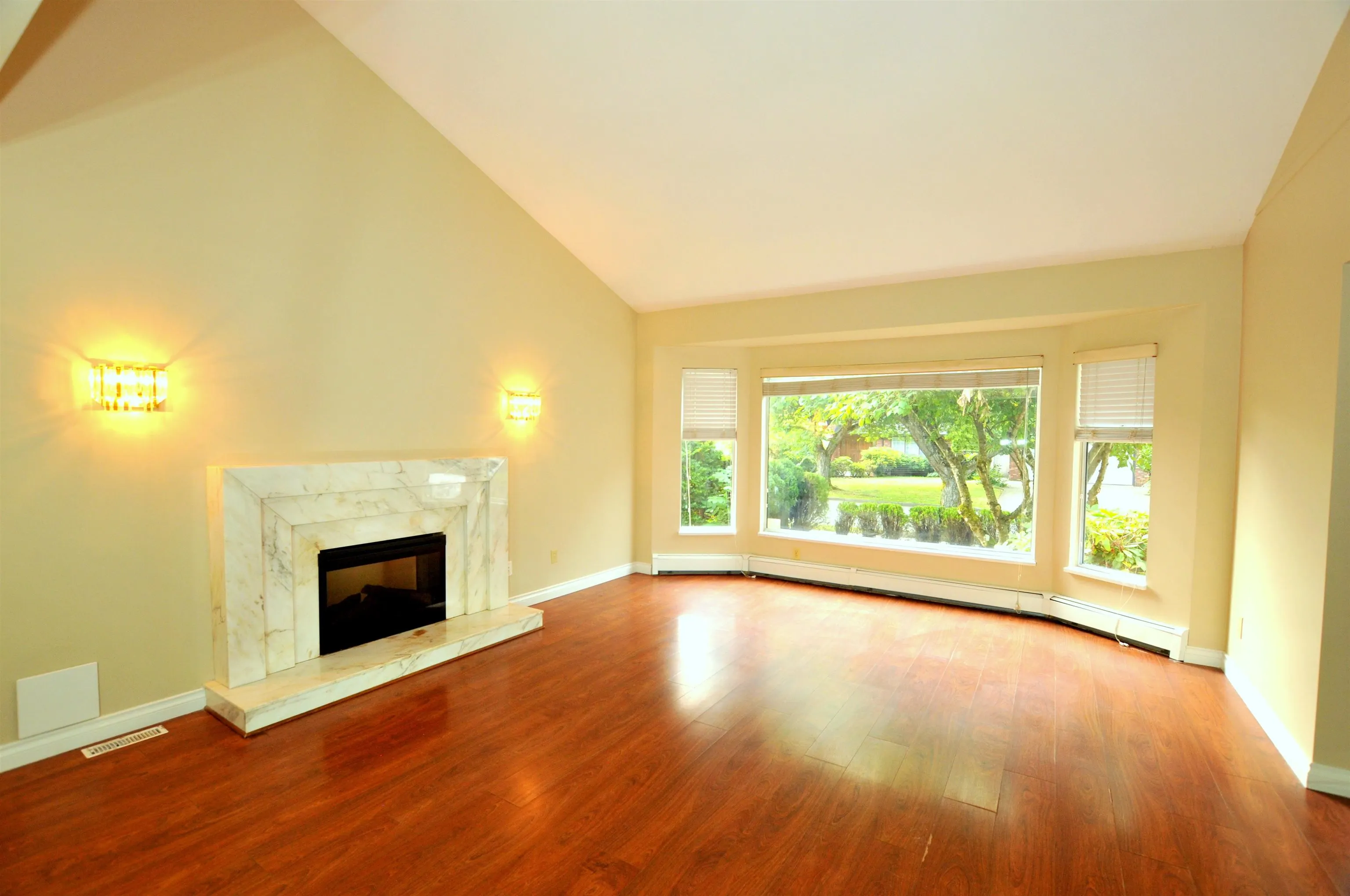 6823 Grant Place