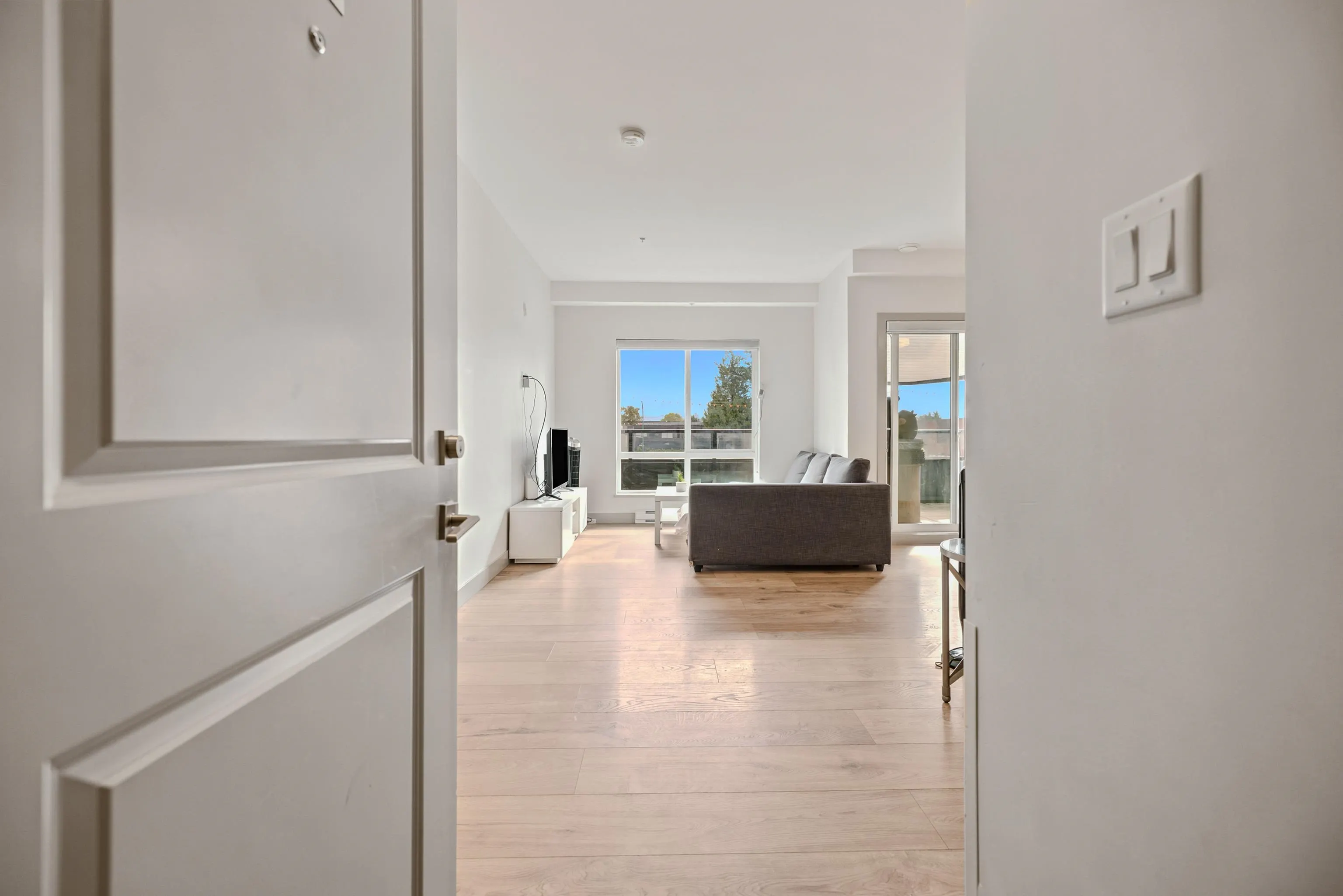 6968 Royal Oak Avenue #211