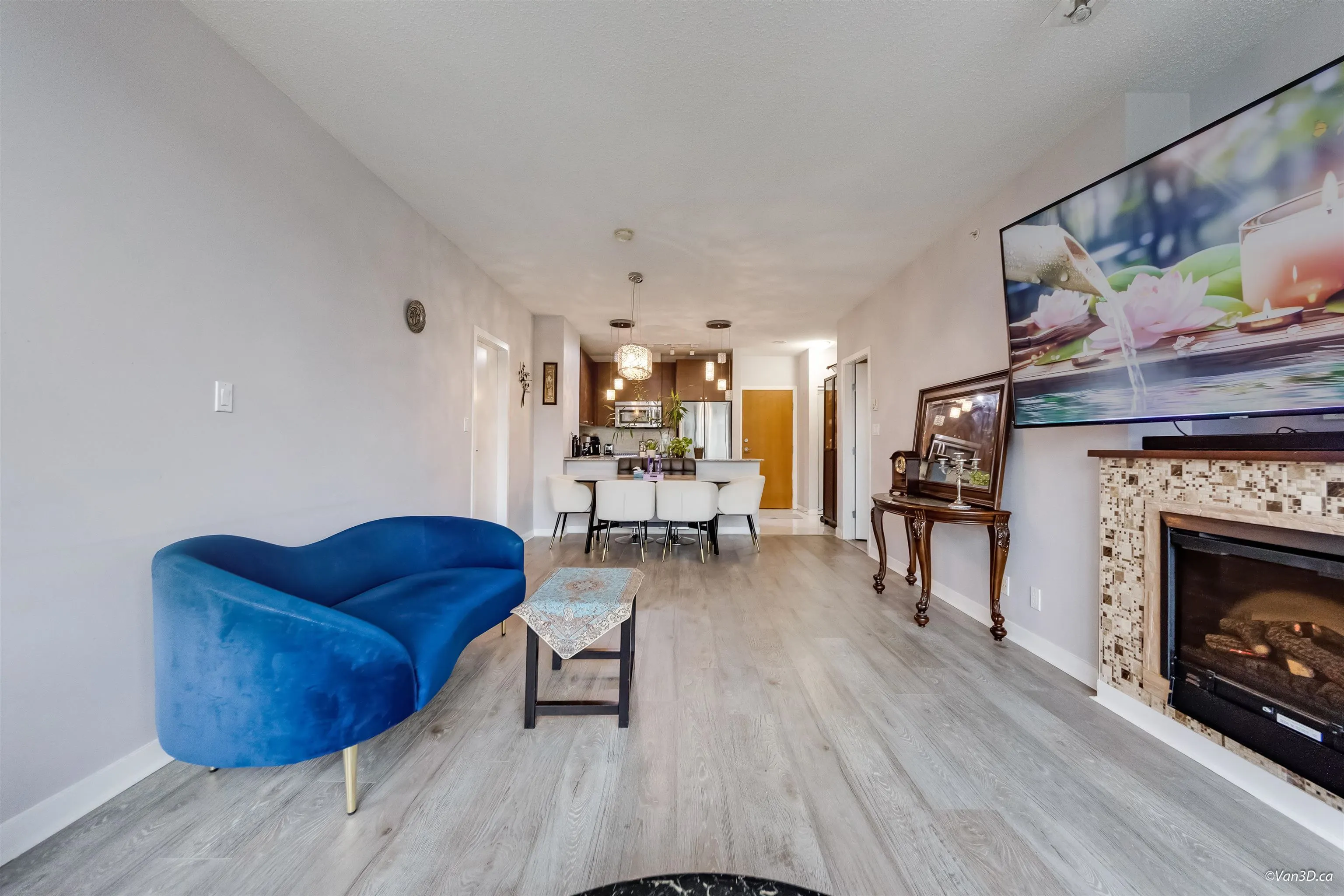 400 Capilano Road #2103