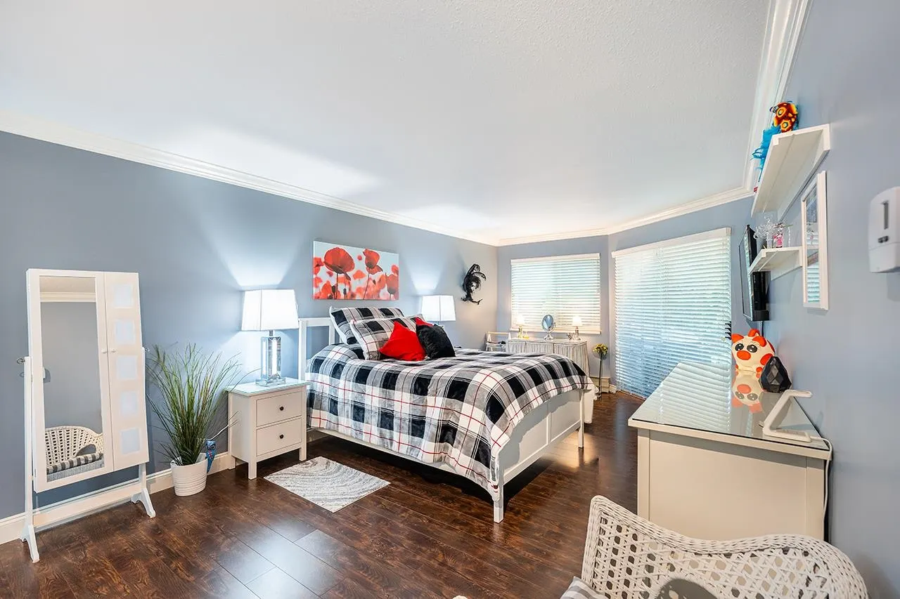 6866 Nicholson Road #101