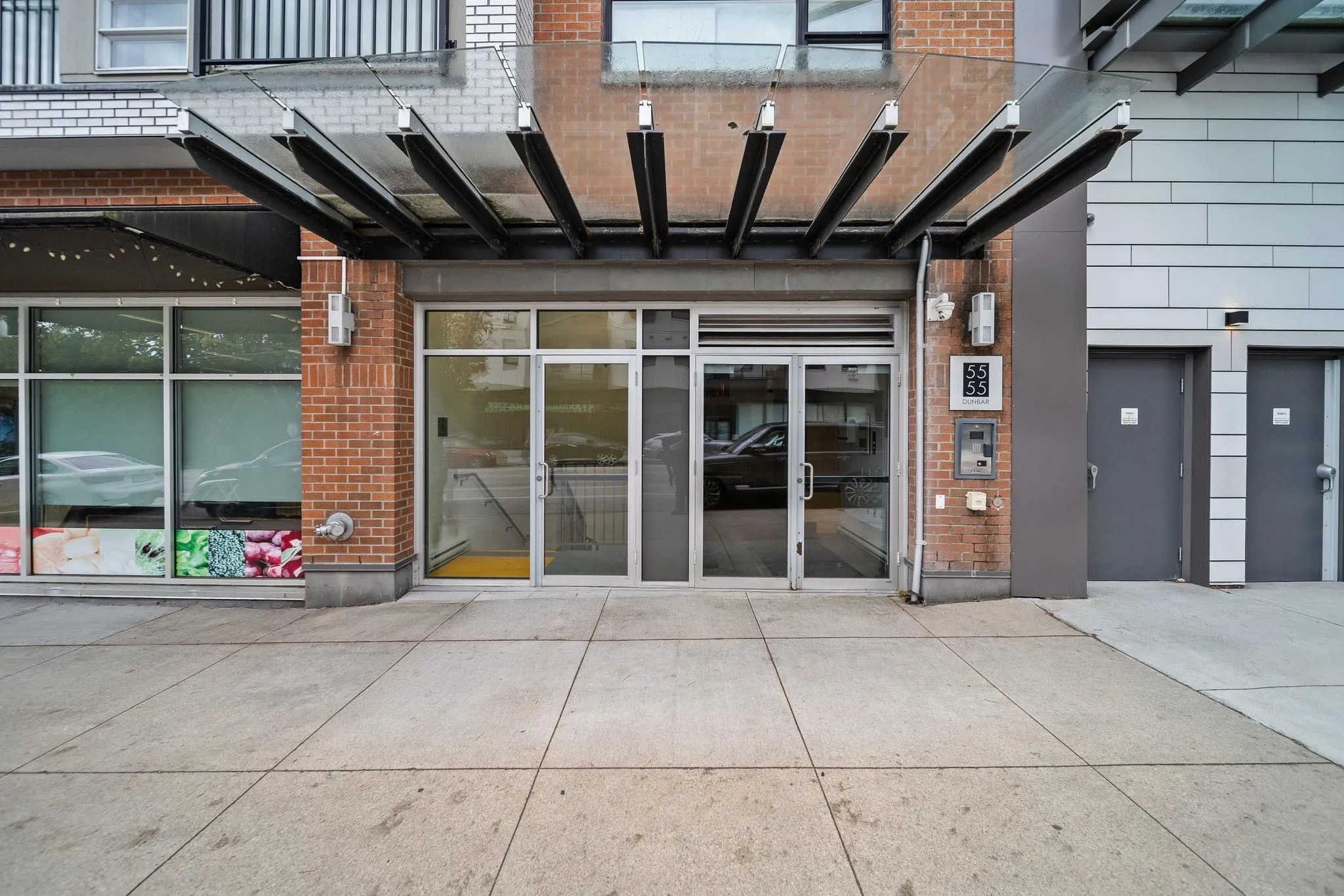 5555 Dunbar Street #207
