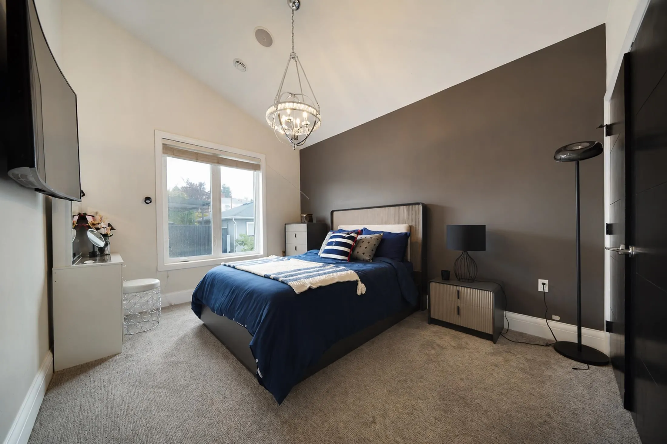 6069 Patrick Street
