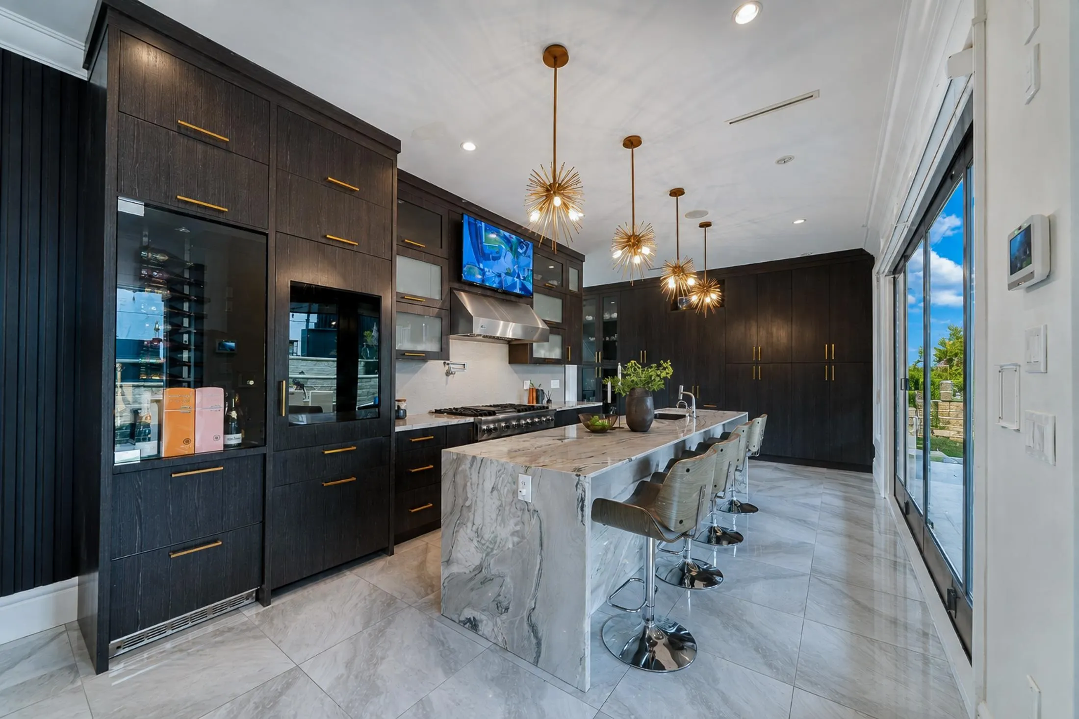 6069 Patrick Street
