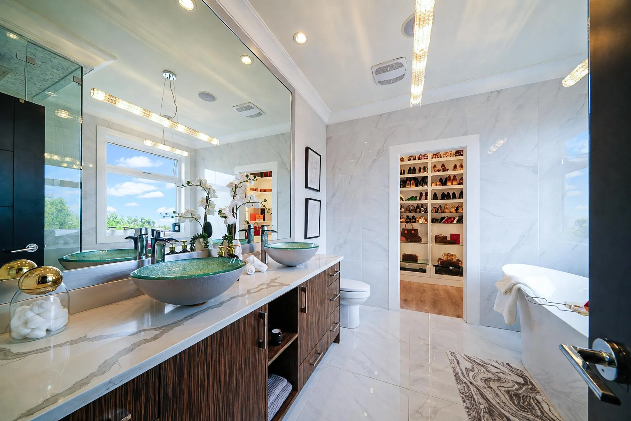 6069 Patrick Street