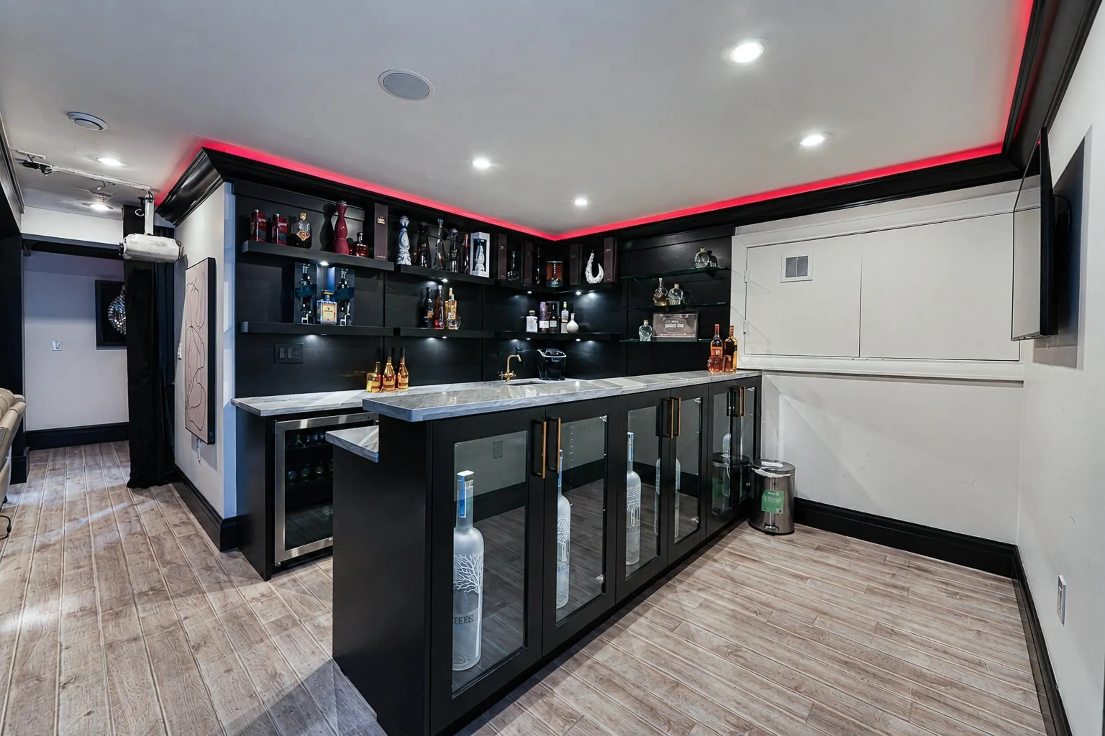 6069 Patrick Street