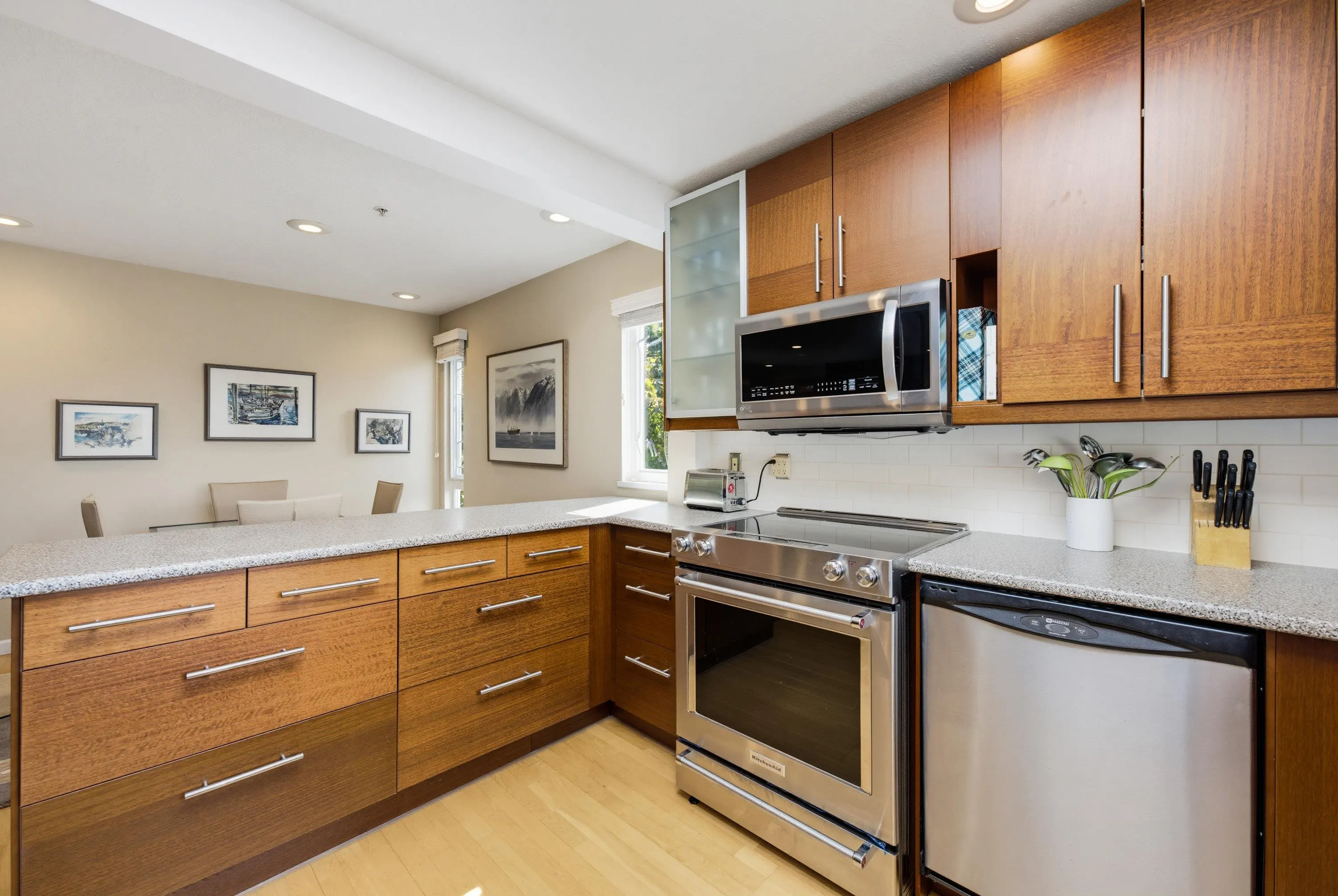 1200 W 10th Avenue #403