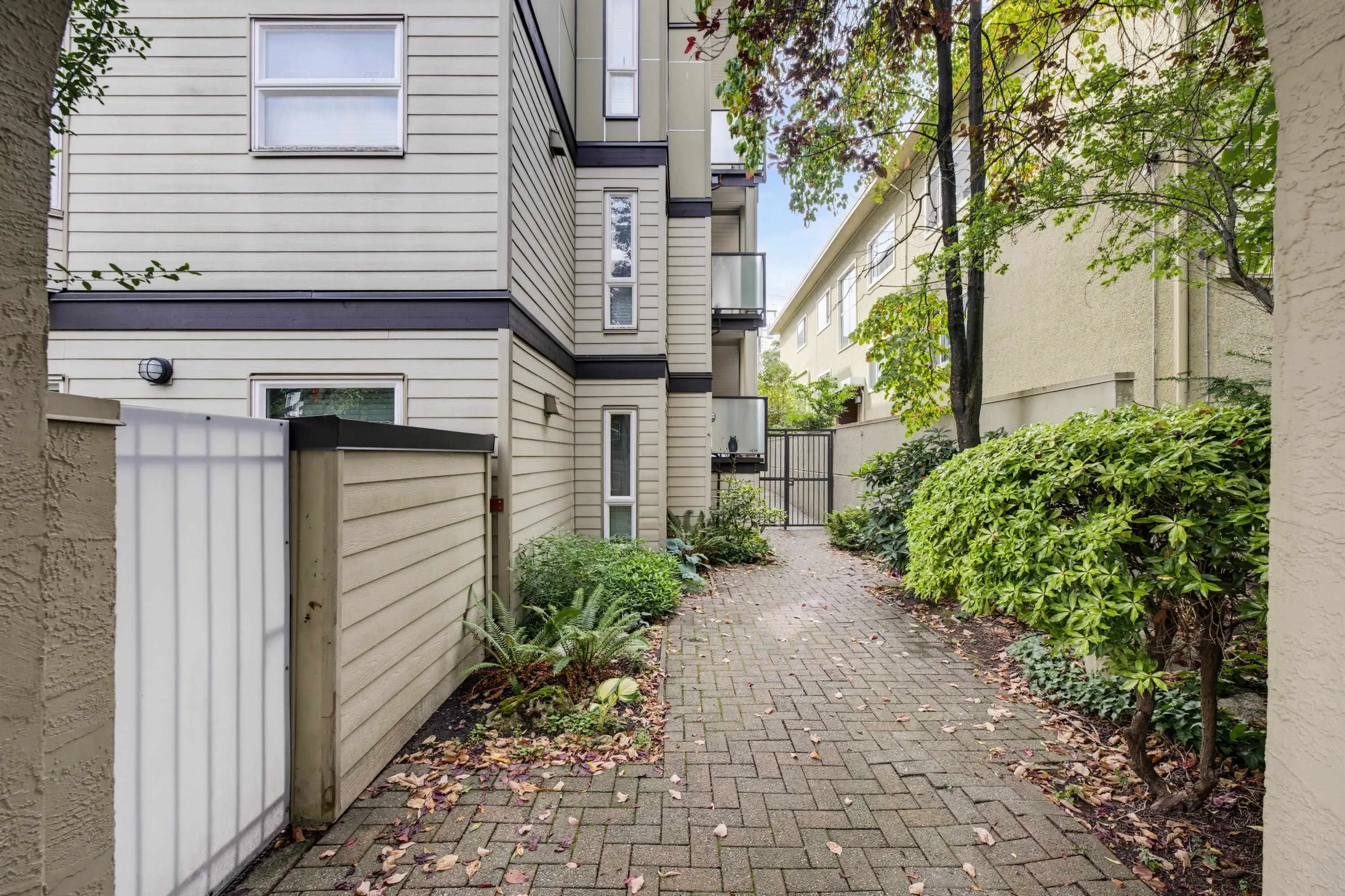 1200 W 10th Avenue #403