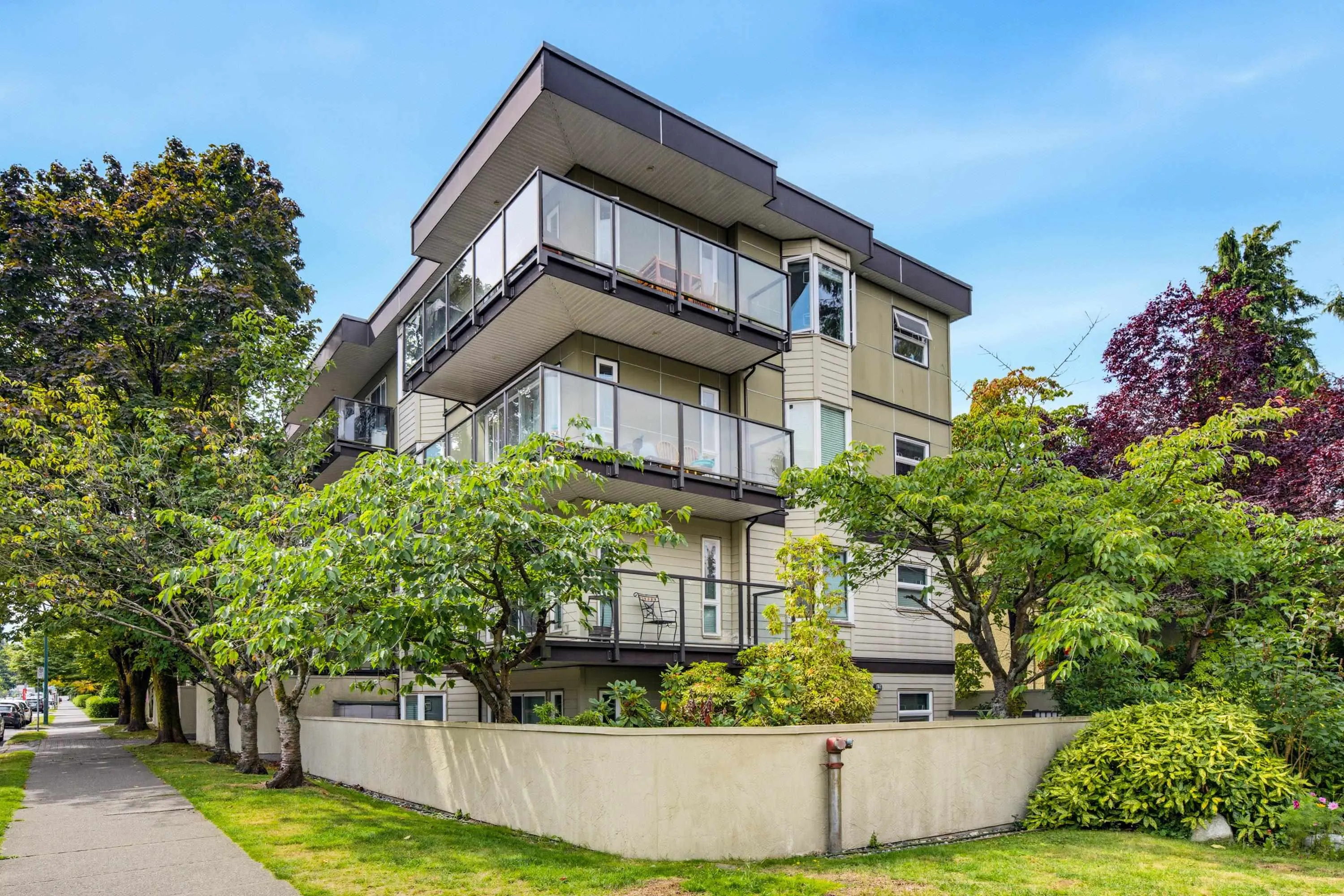 1200 W 10th Avenue #403