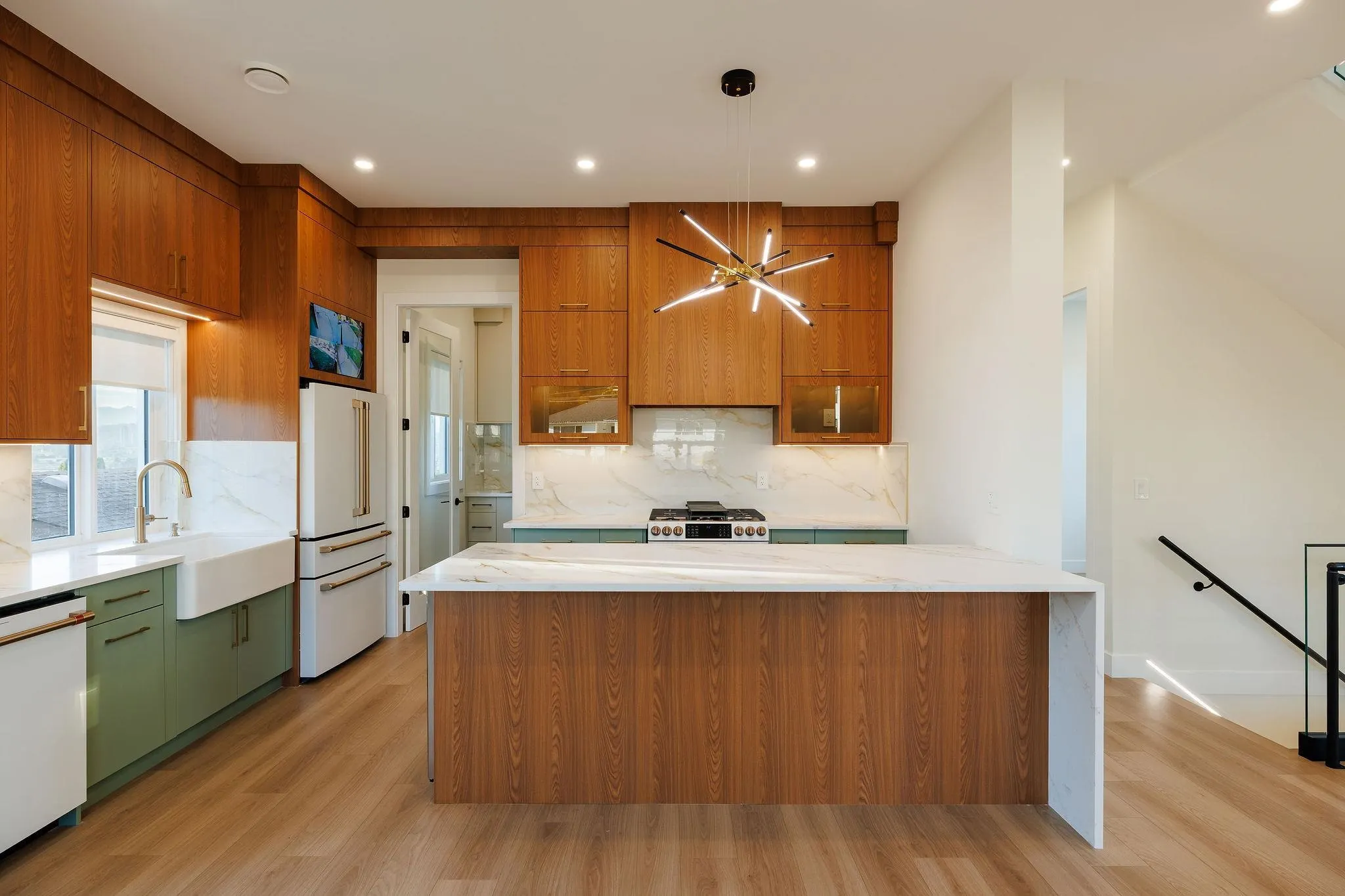 11313 137 Street #102