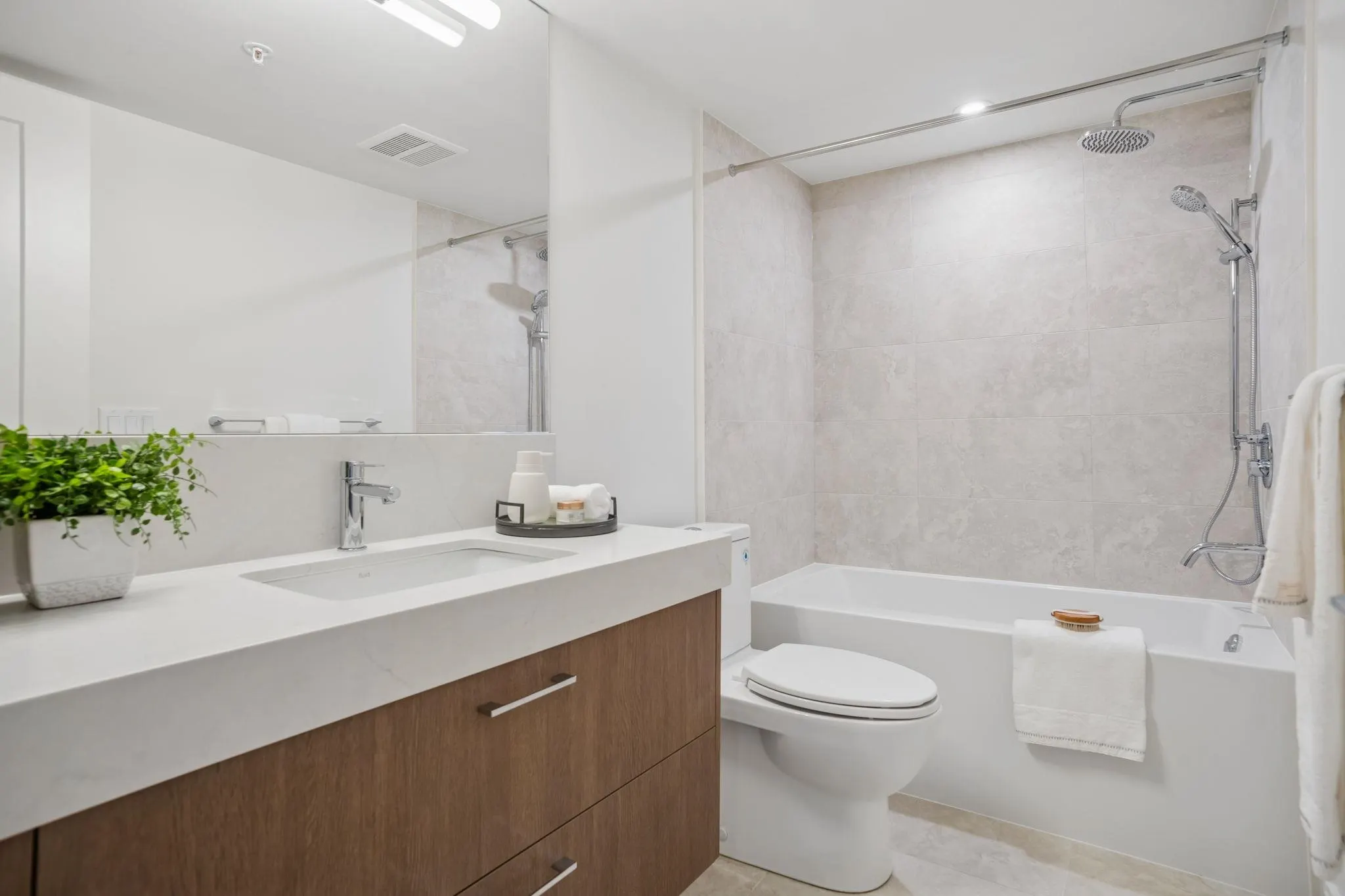 378 W 45th Avenue #104