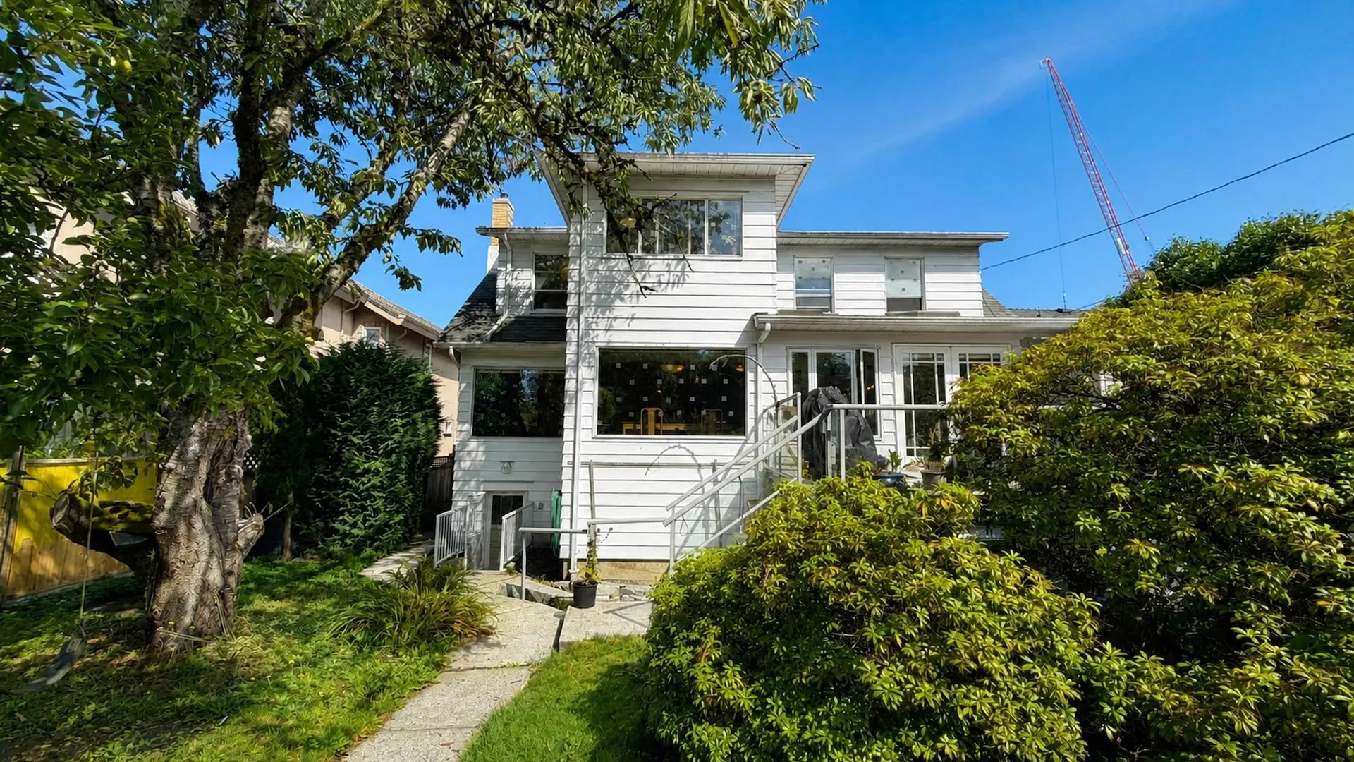 624 W 30th Avenue