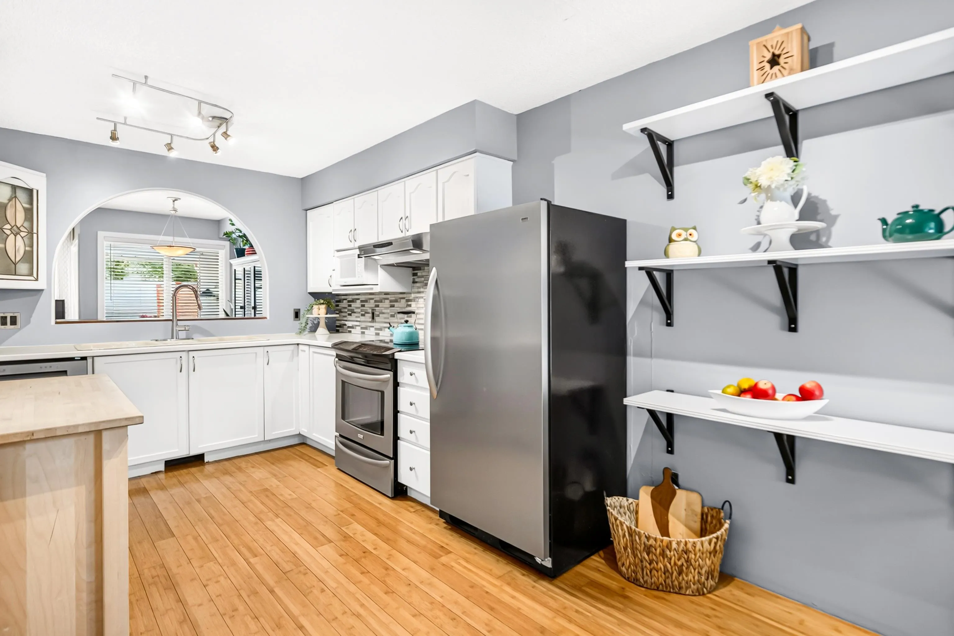 9045 Walnut Grove Drive #11