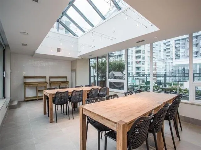 111 E 1st Avenue #905