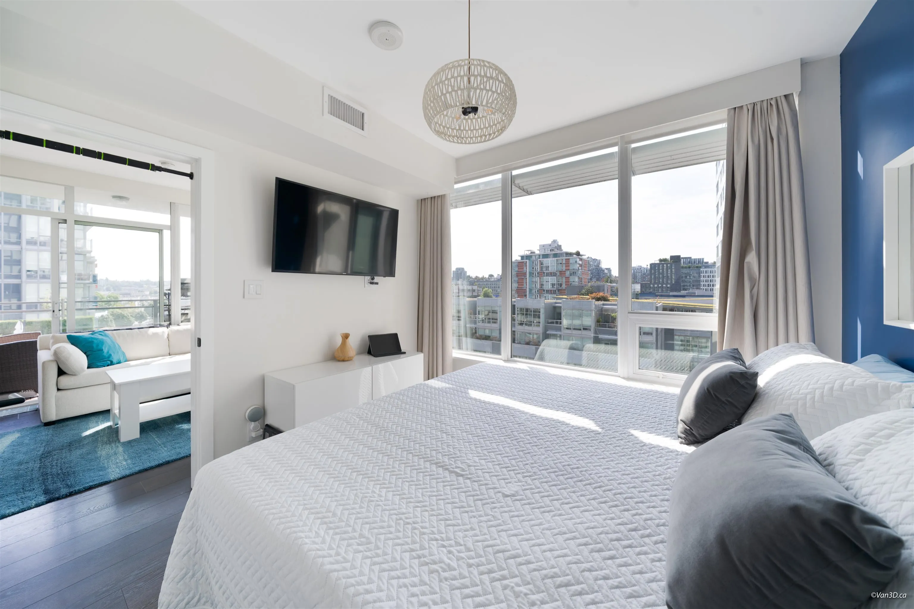 111 E 1st Avenue #905