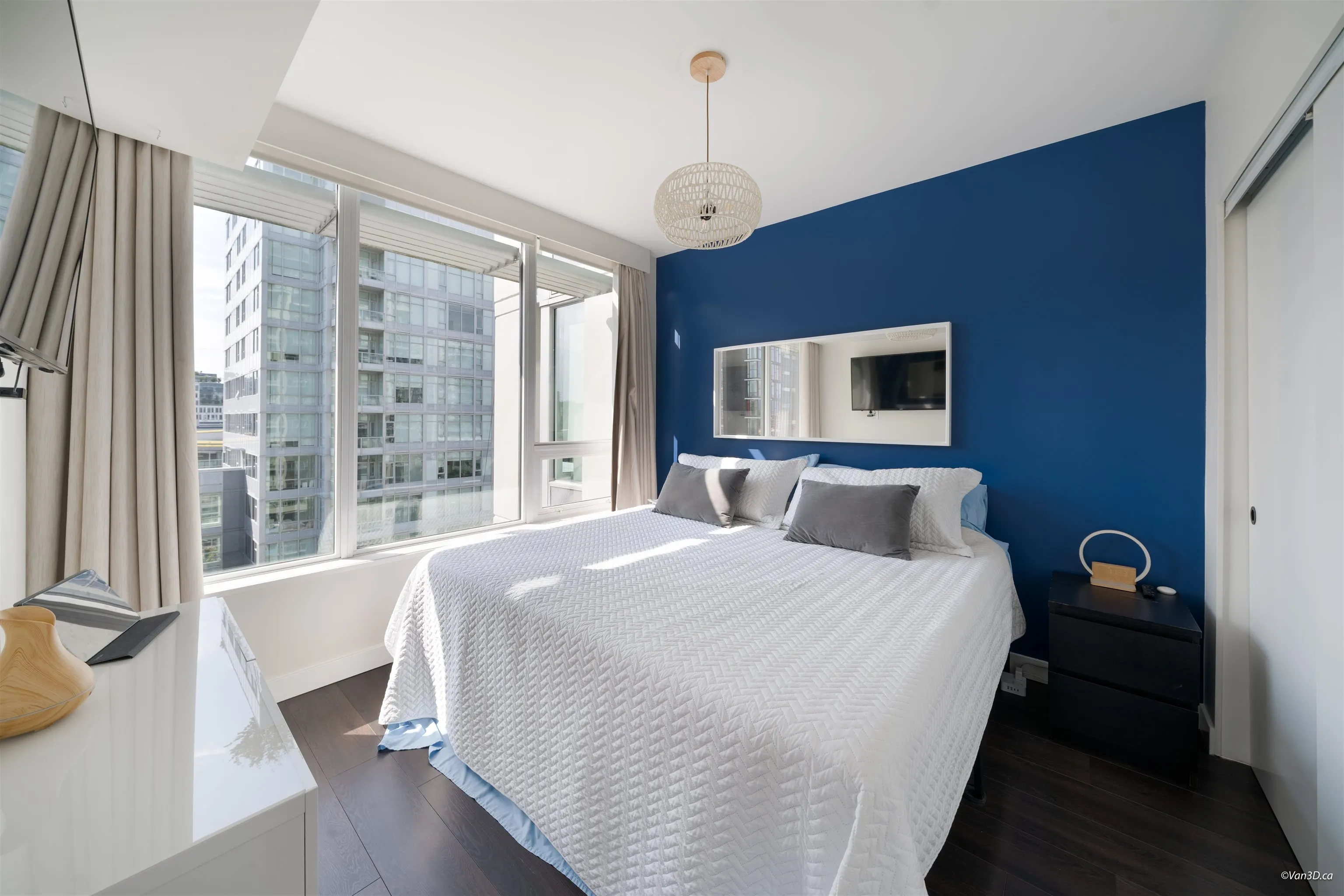 111 E 1st Avenue #905