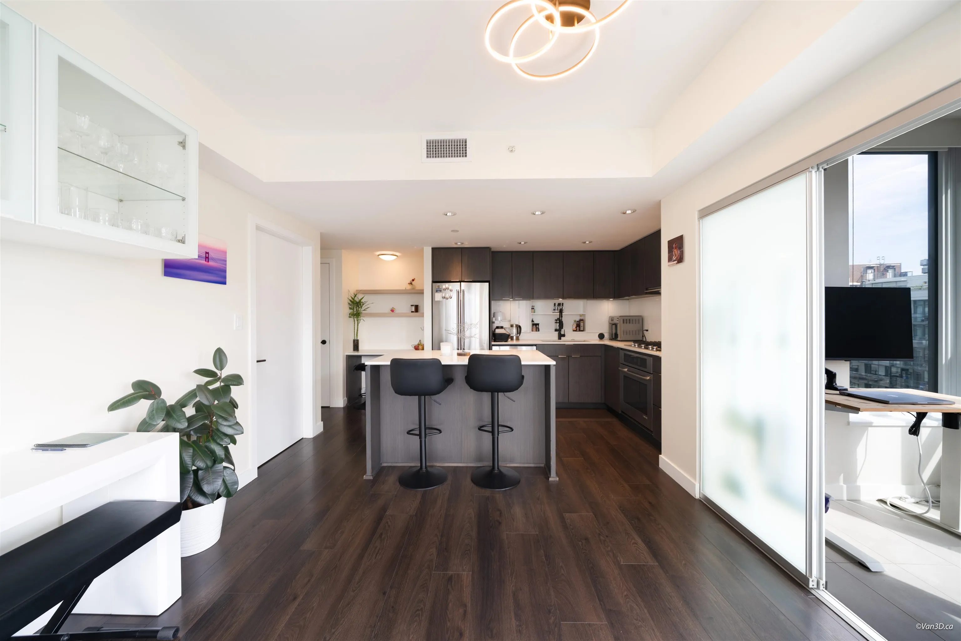 111 E 1st Avenue #905