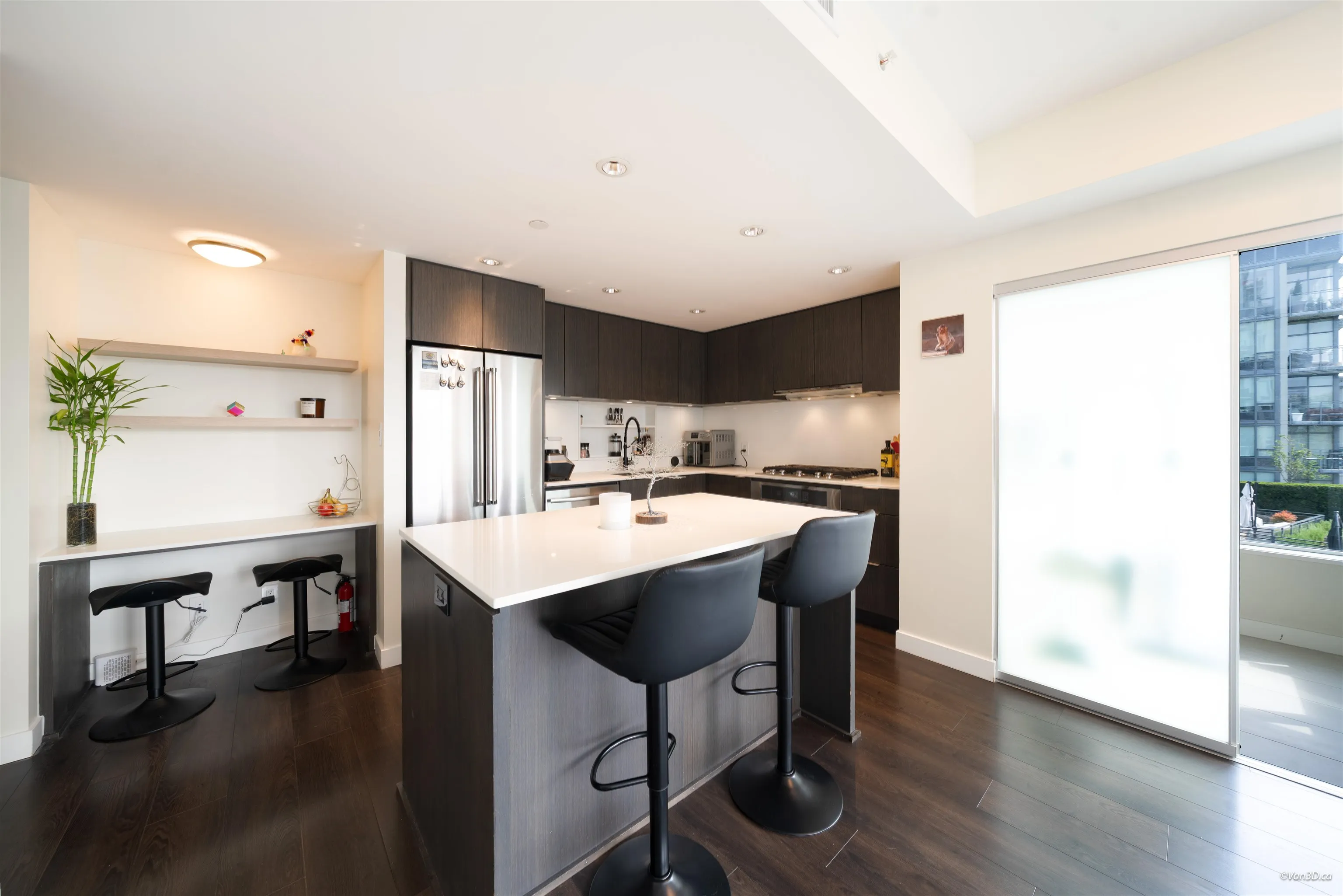 111 E 1st Avenue #905