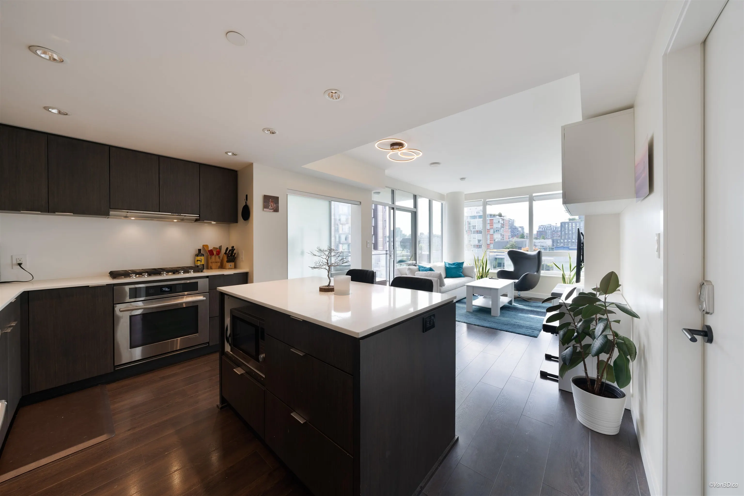111 E 1st Avenue #905