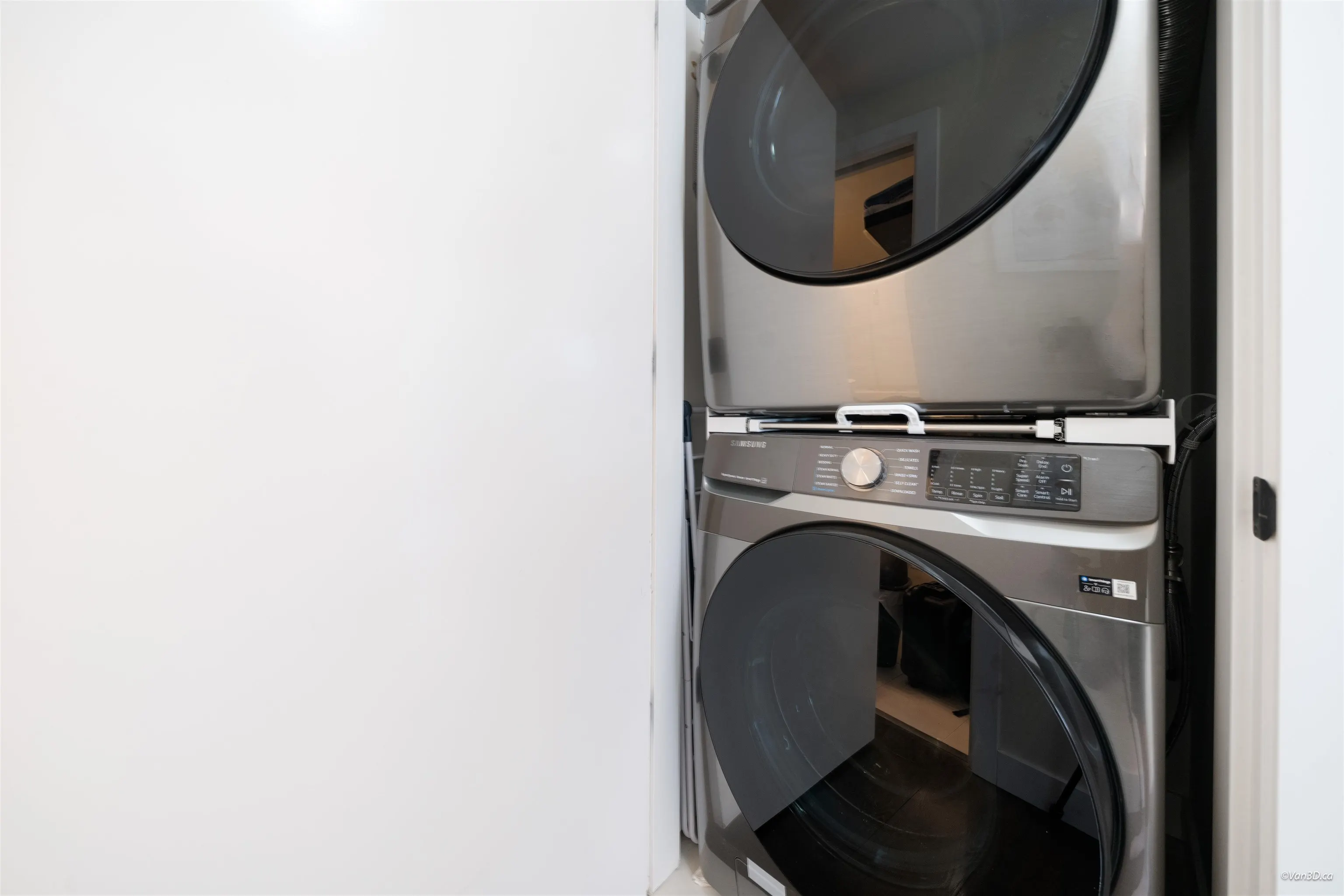 111 E 1st Avenue #905