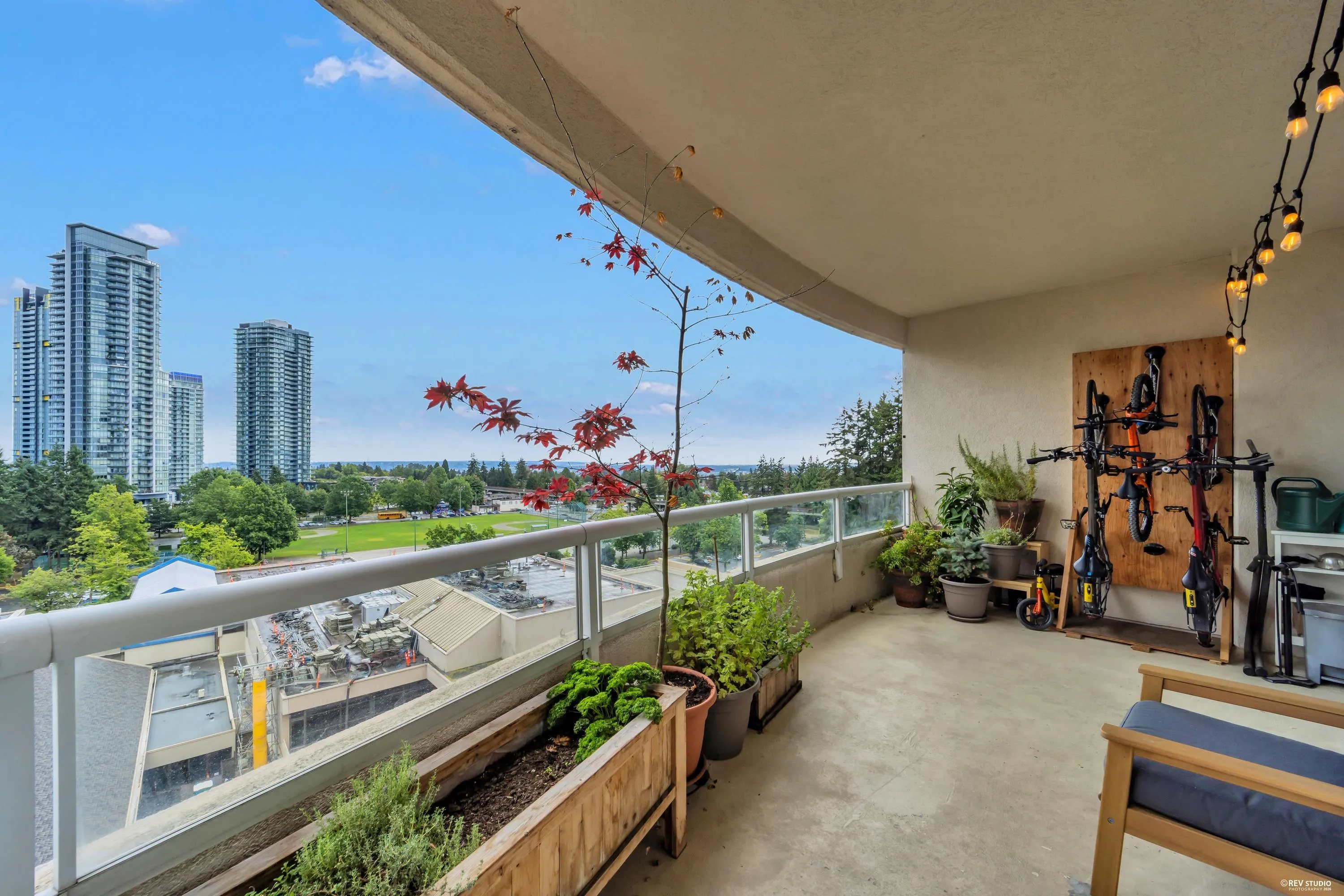 6521 Bonsor Avenue #901