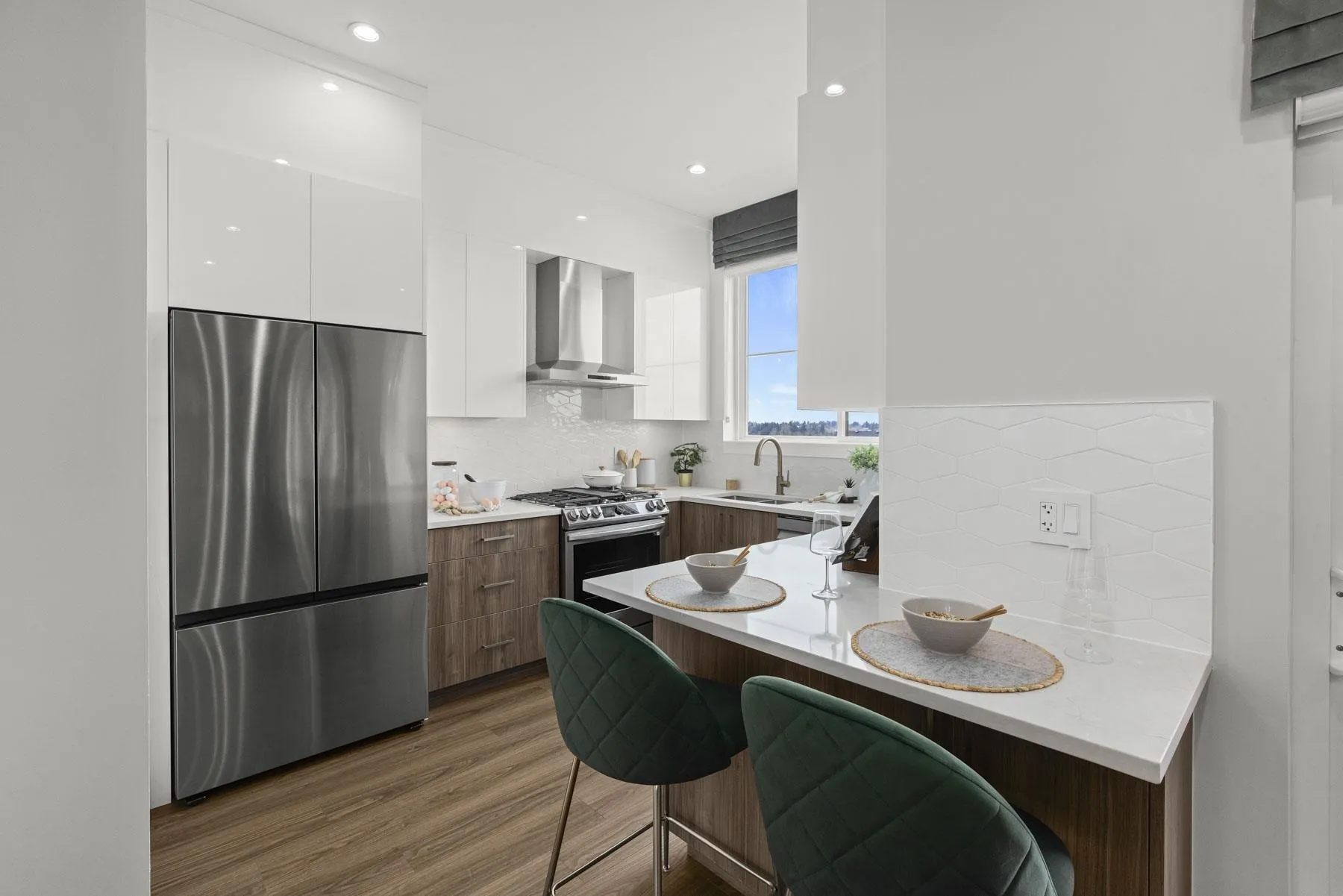6035 141 Street #7