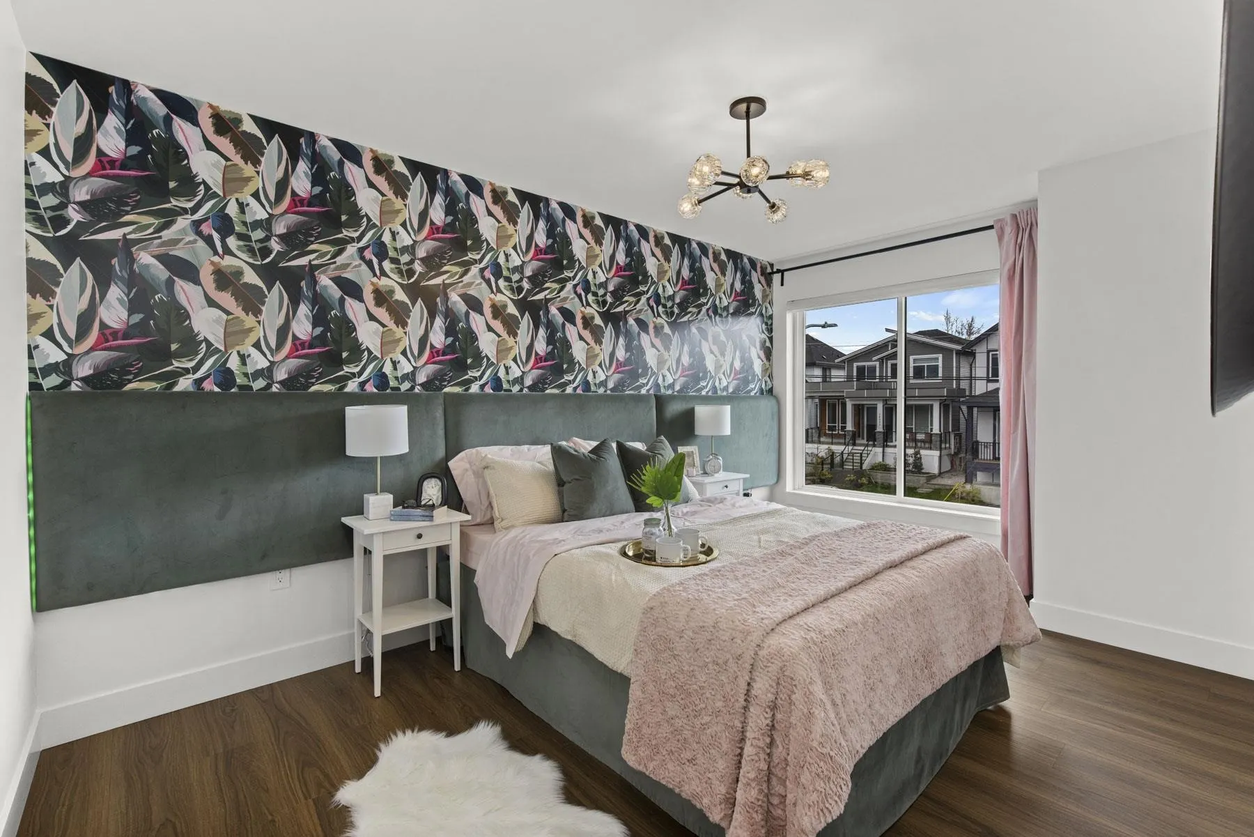 6035 141 Street #7
