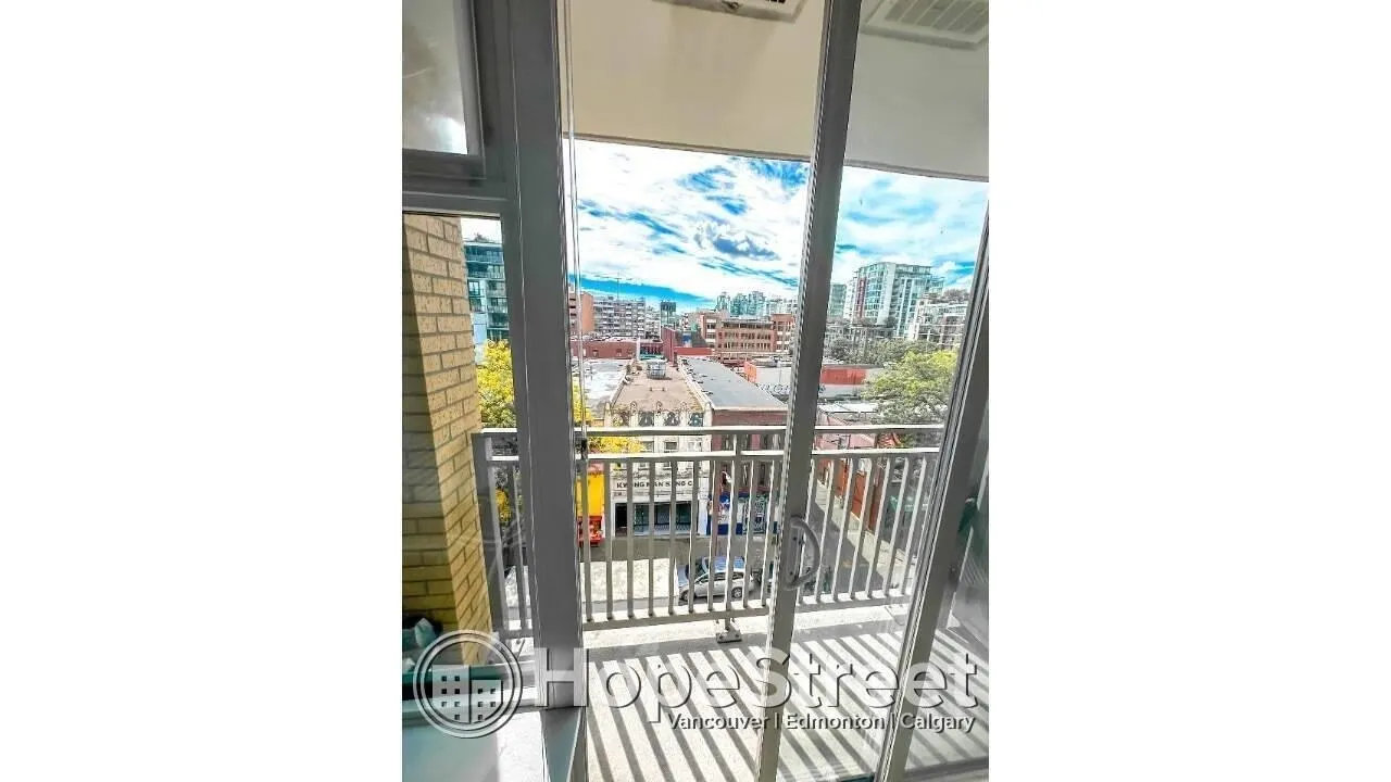 231 East Pender Street #605