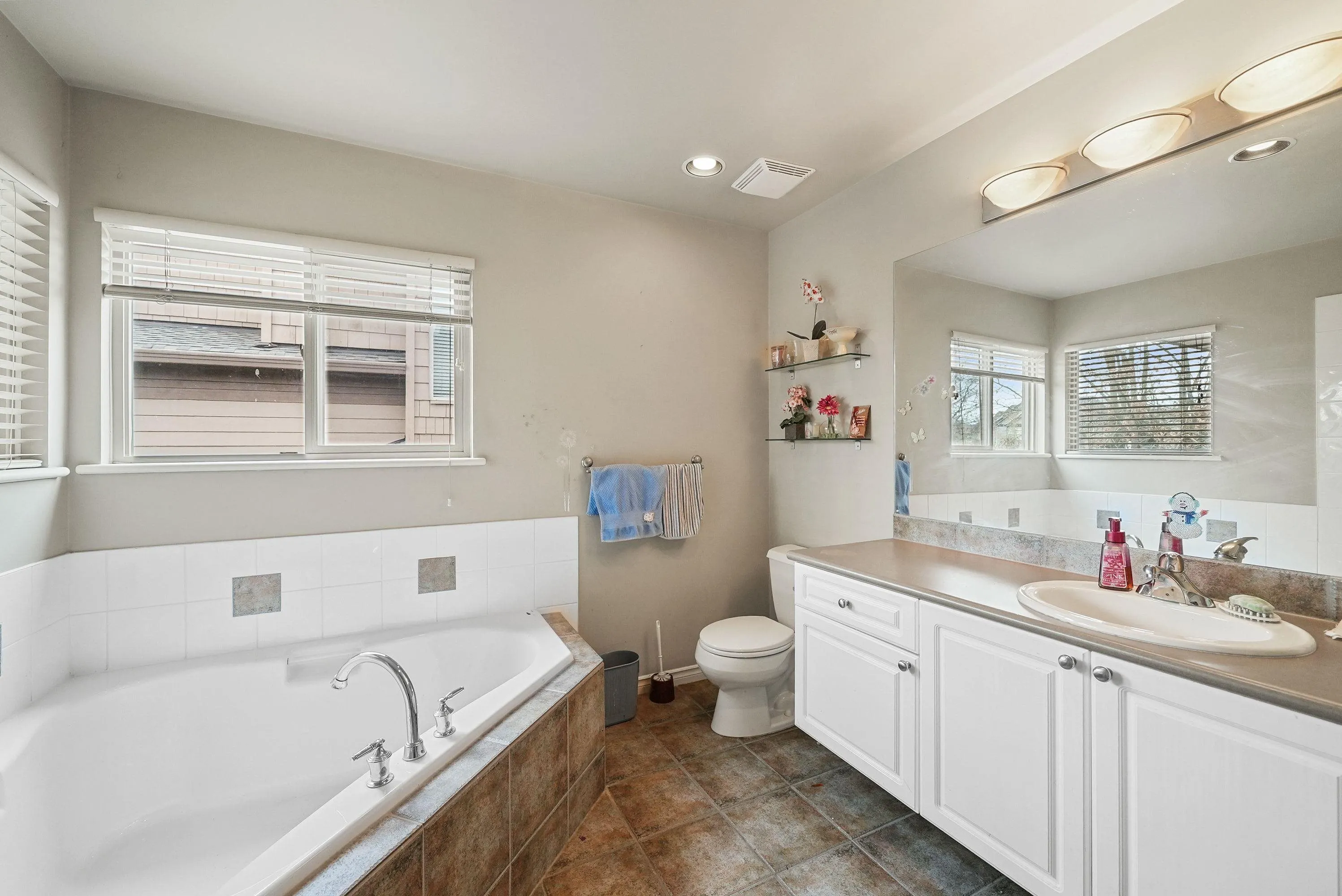 16655 64 Avenue #103