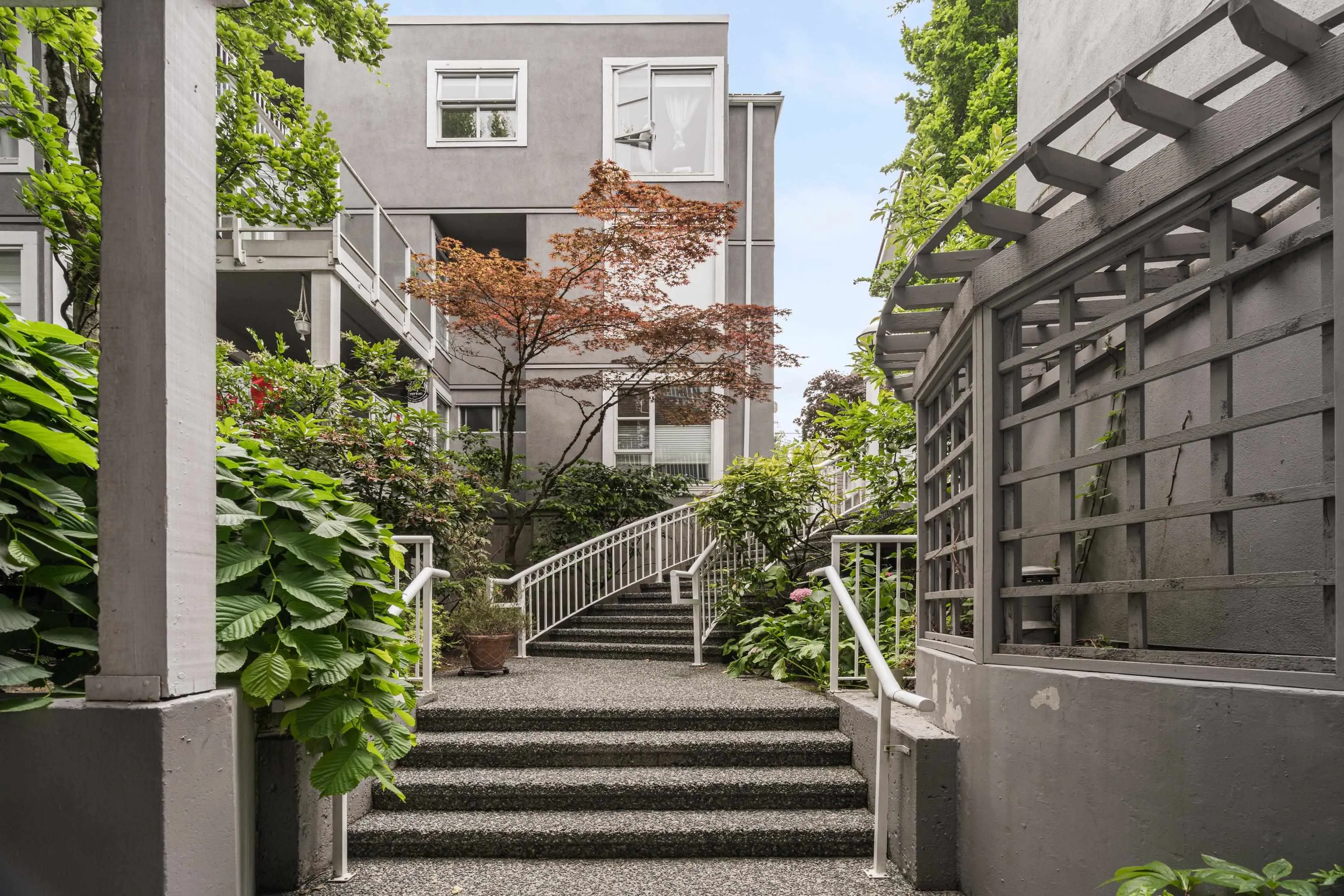 1333 W 7th Avenue #407