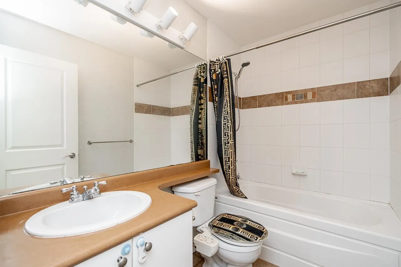 16772 61 Avenue #11