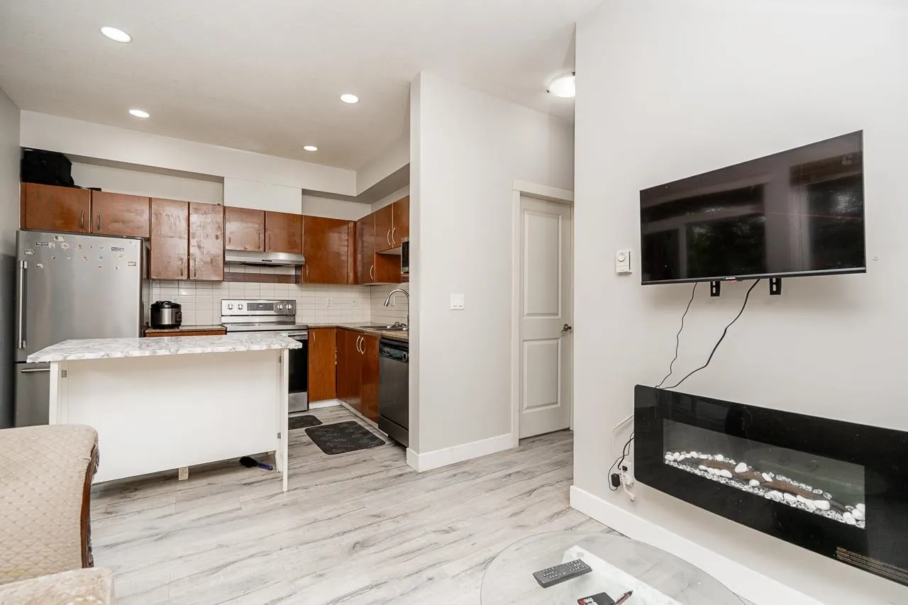 16772 61 Avenue #11