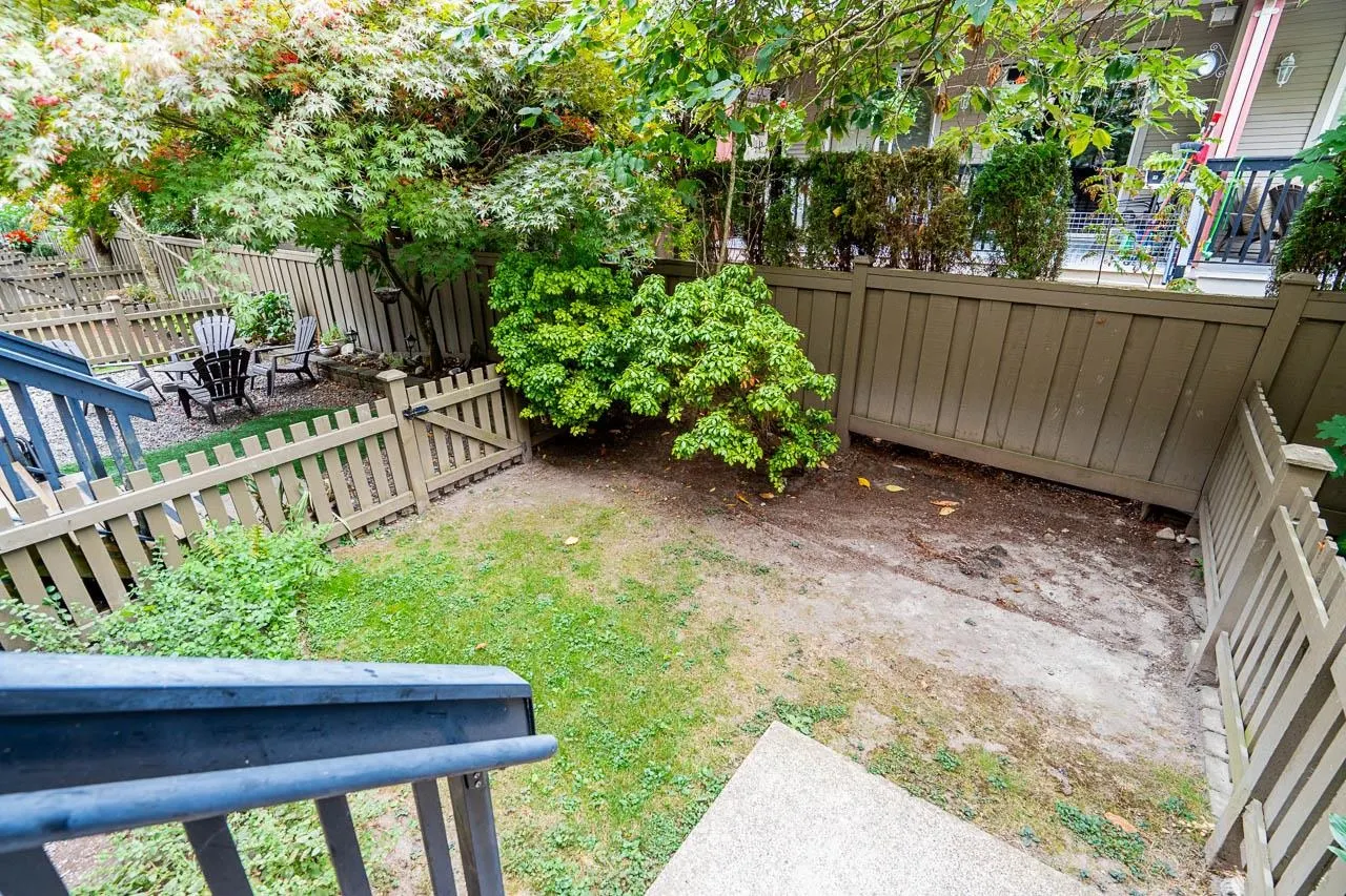 16772 61 Avenue #11