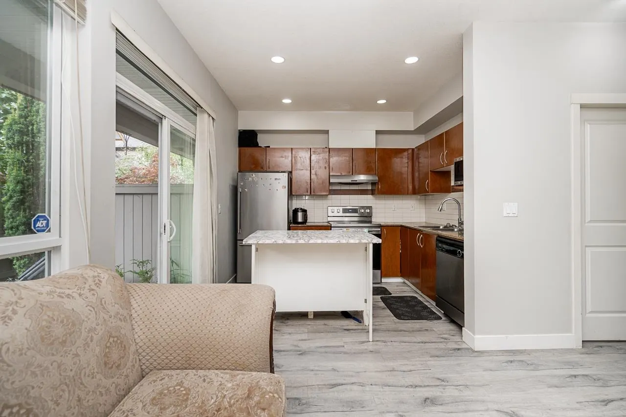 16772 61 Avenue #11