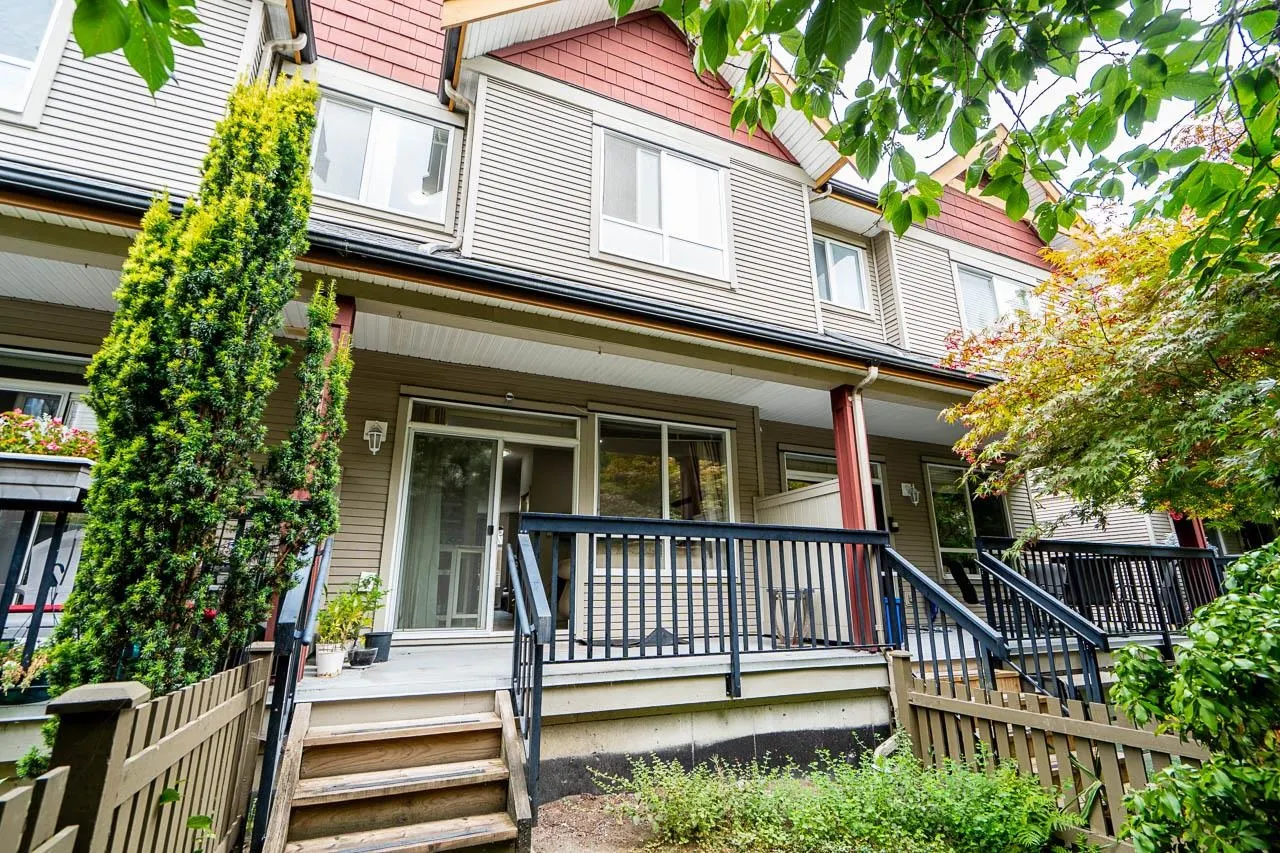 16772 61 Avenue #11